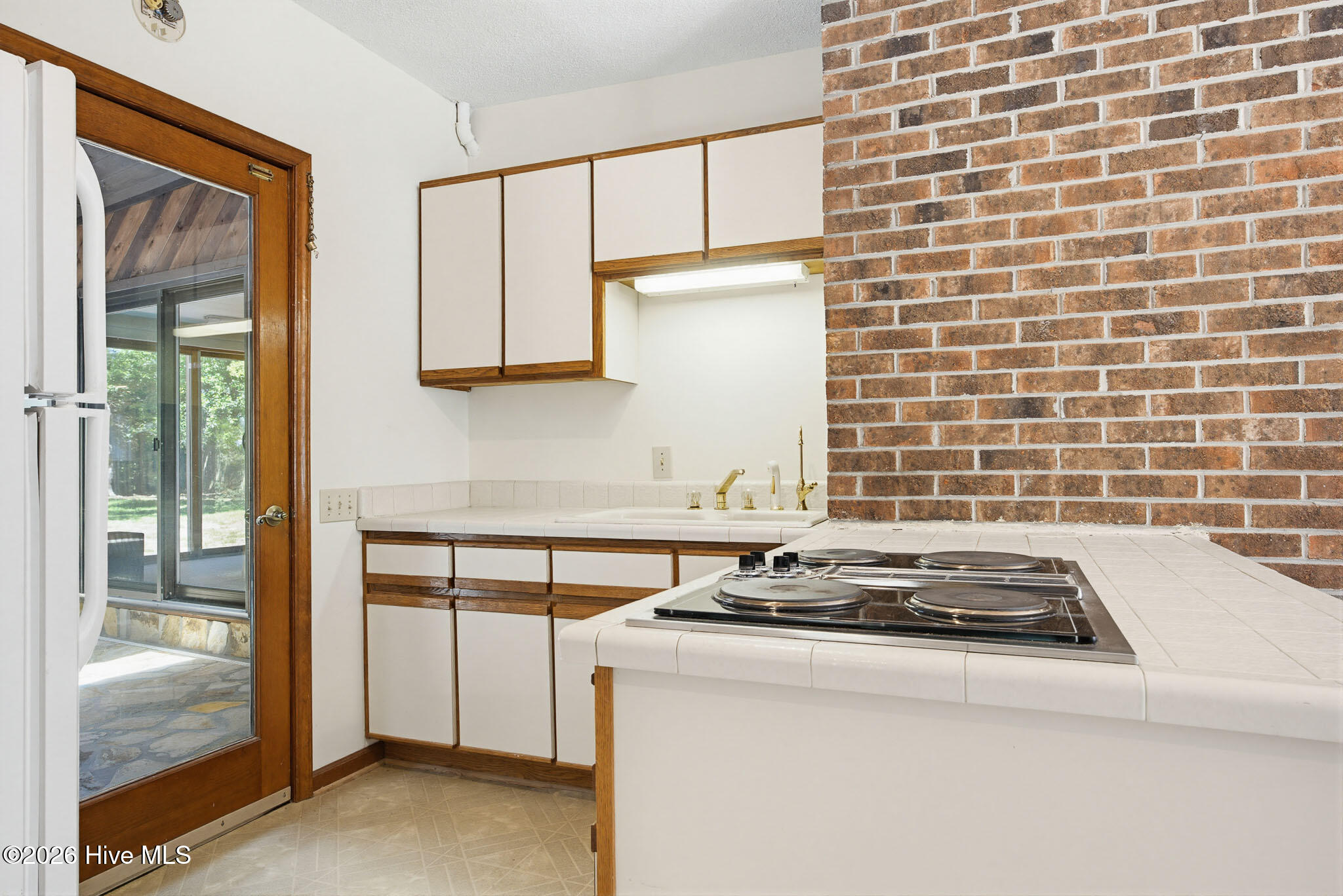 1984 Kings Landing Road