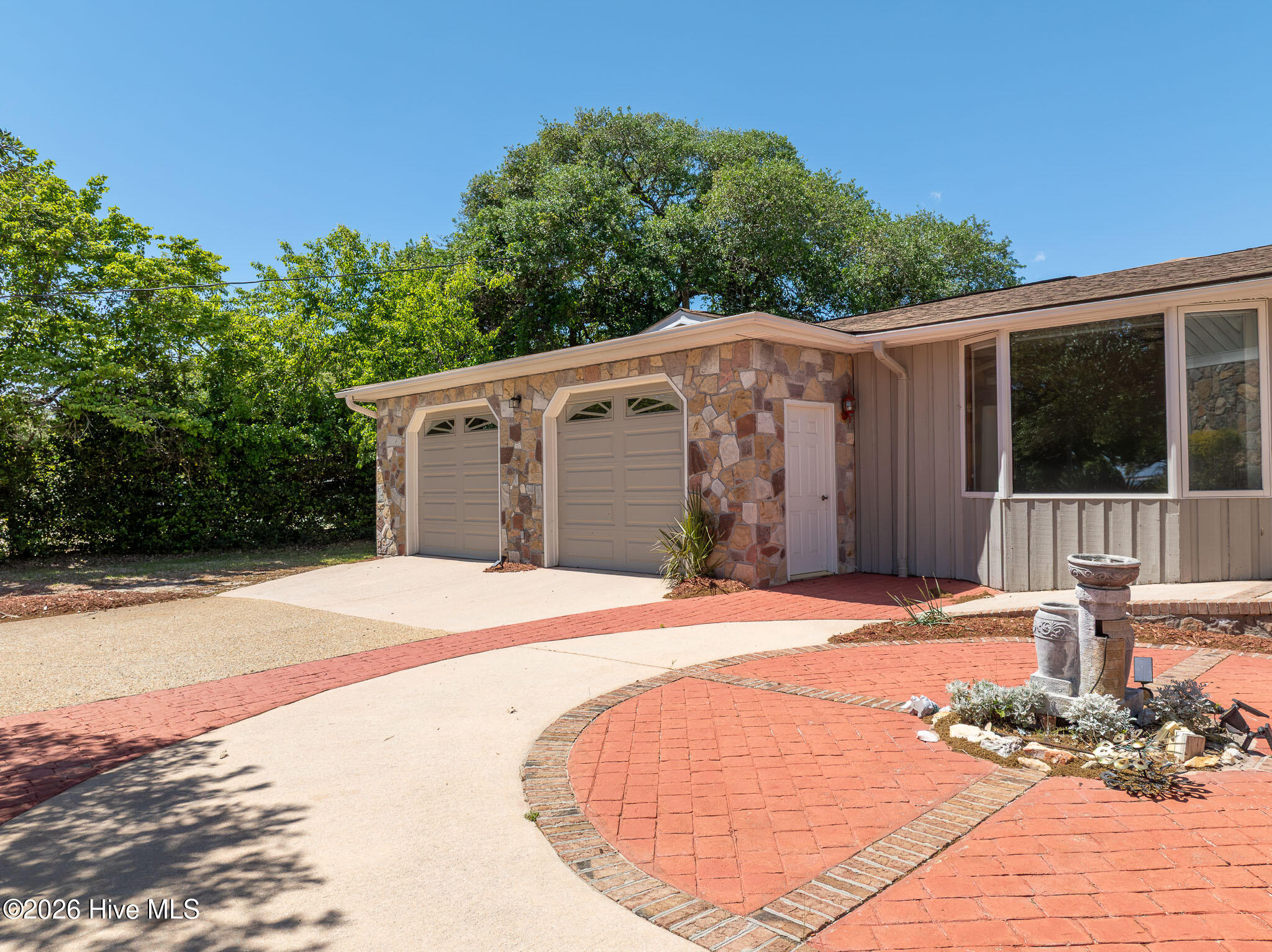 1984 Kings Landing Road