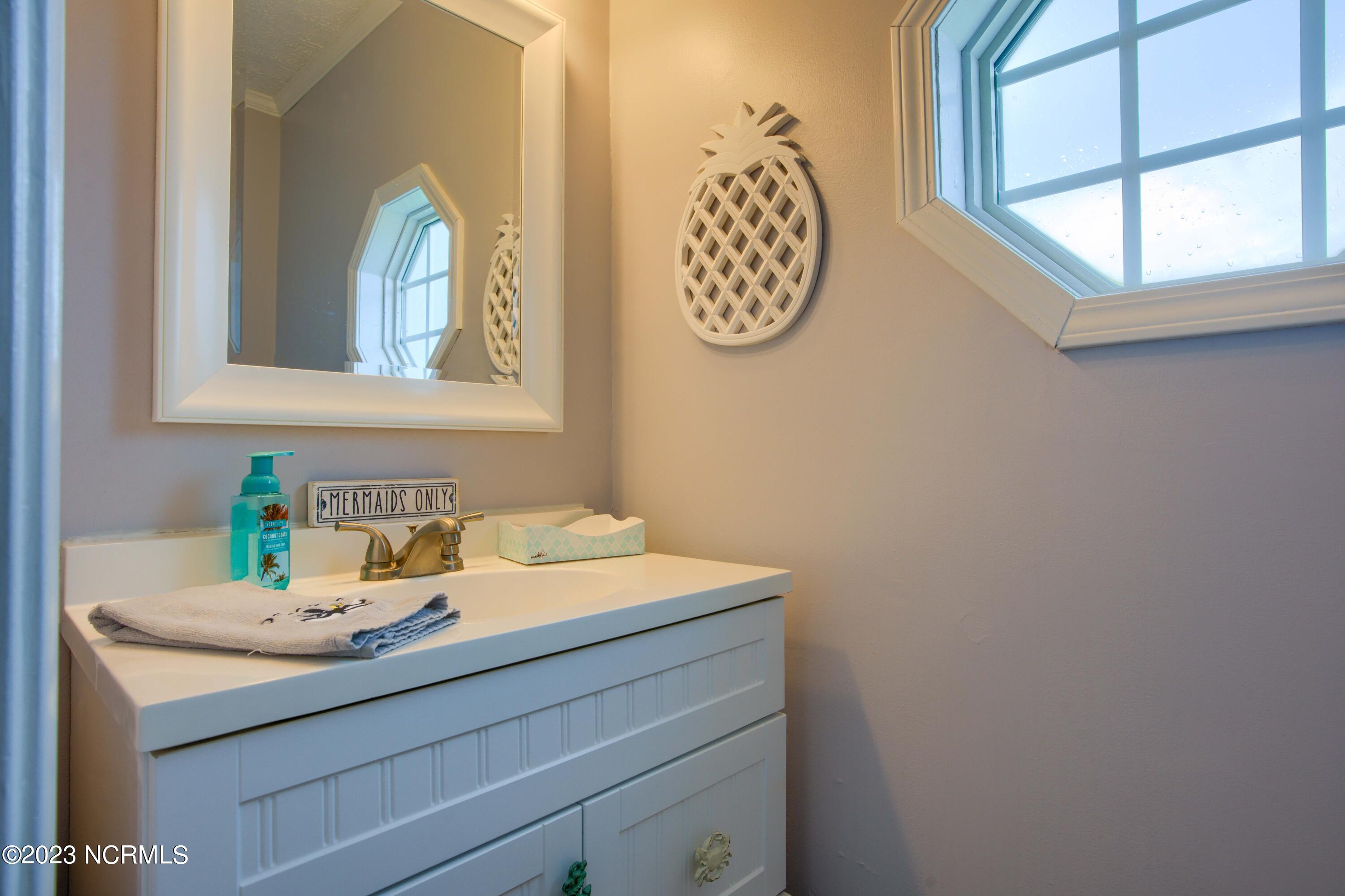 1337 New River Inlet Road