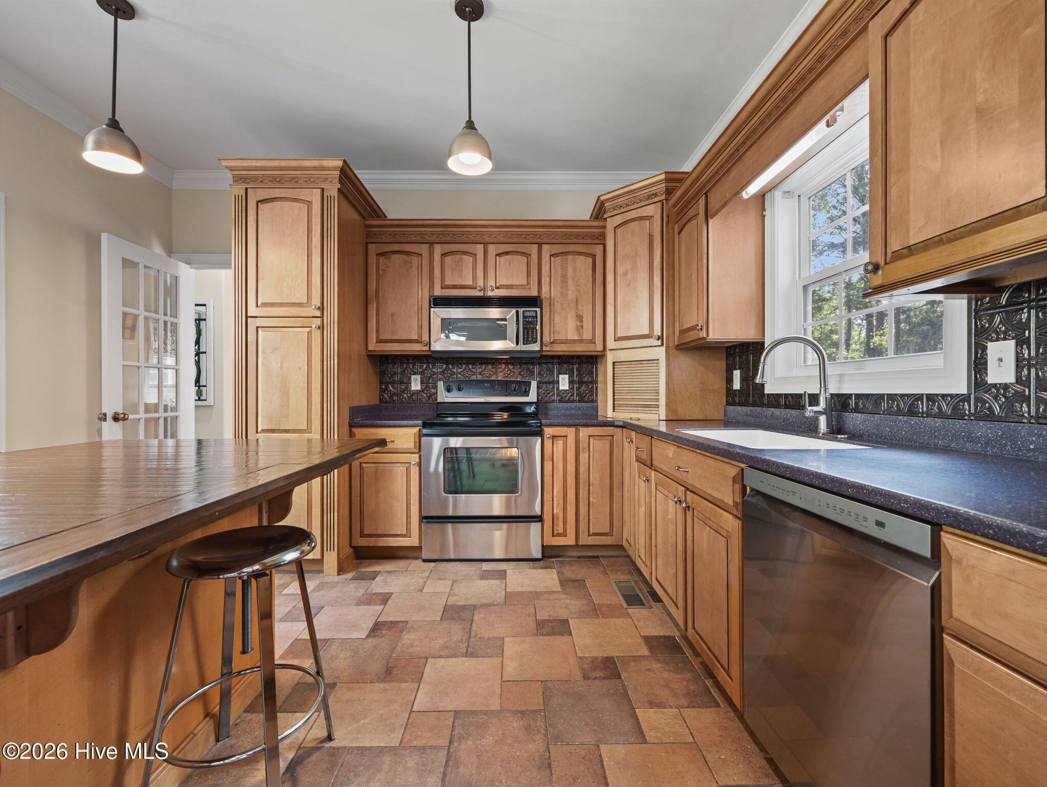 332 Batchelor Bay Road