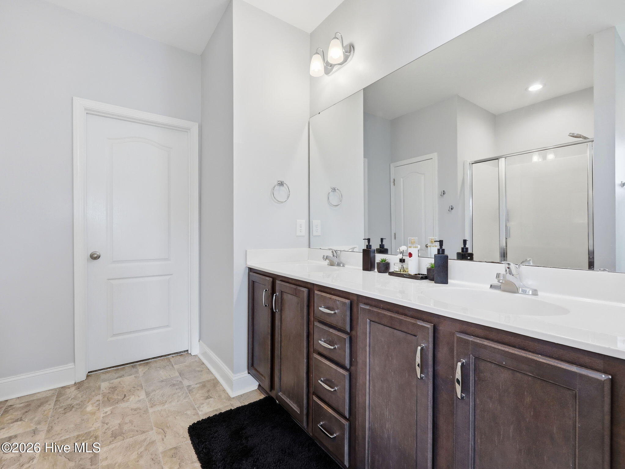 903 Courthouse Crossing