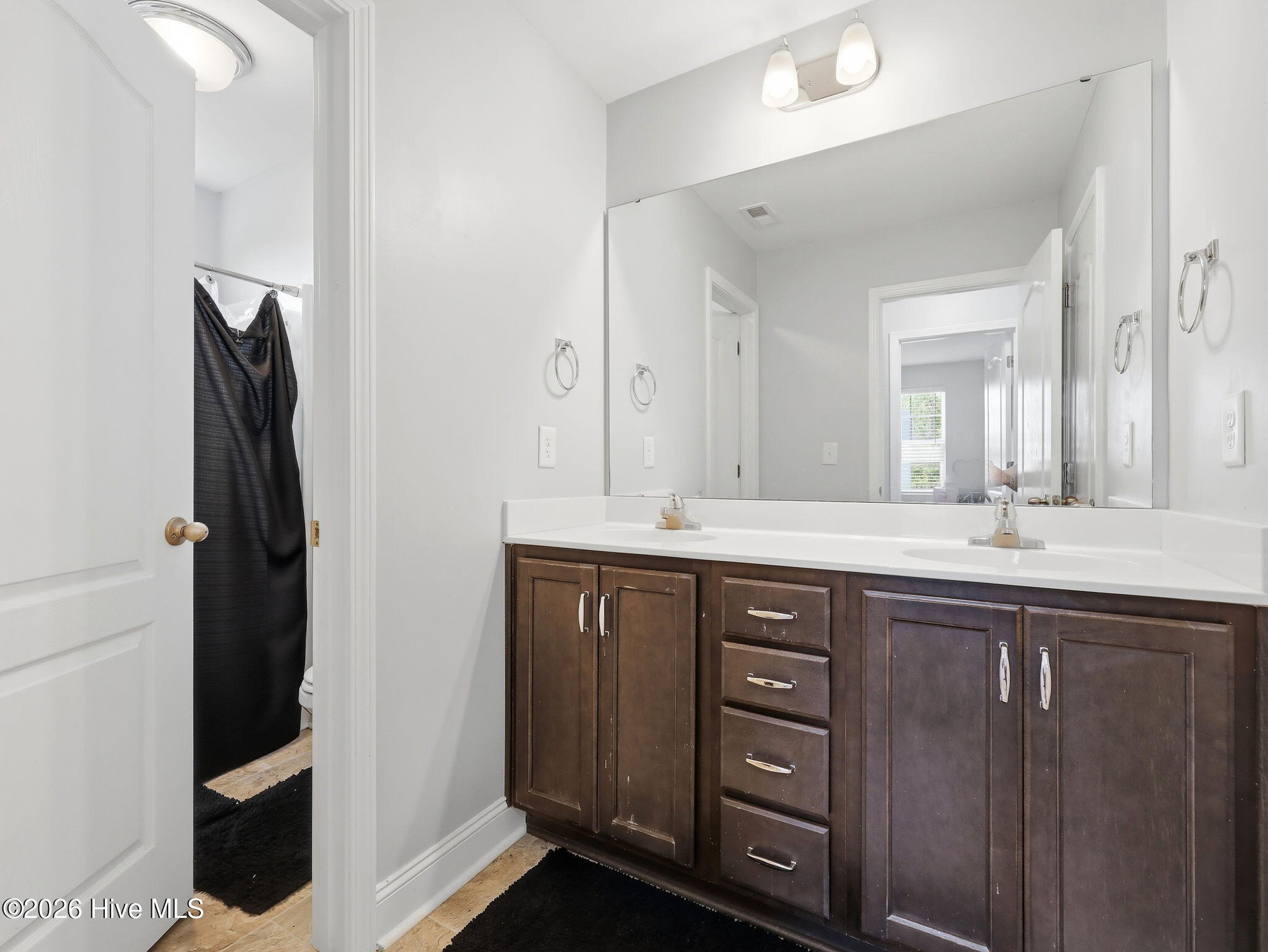903 Courthouse Crossing