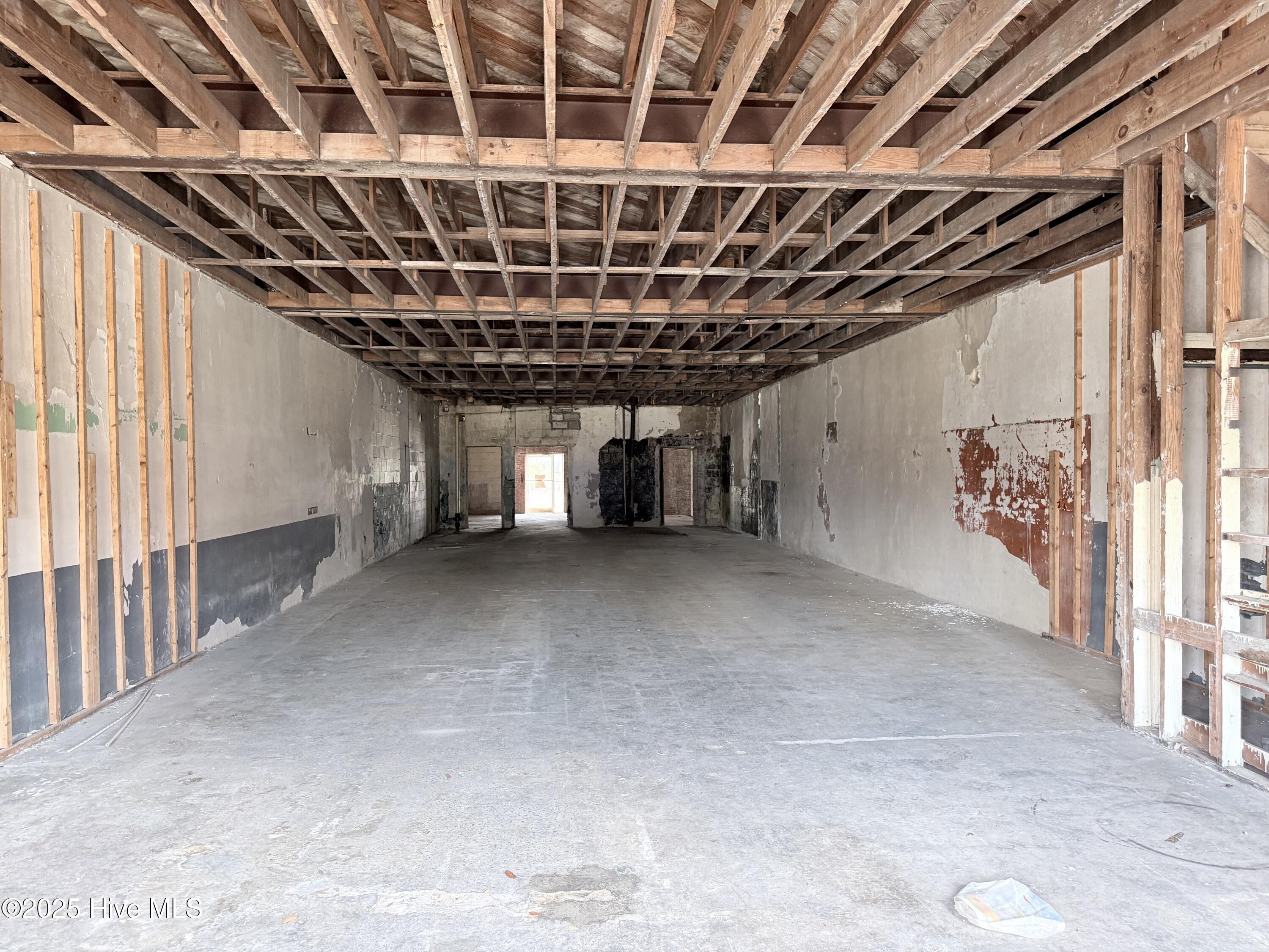 512 Court Street