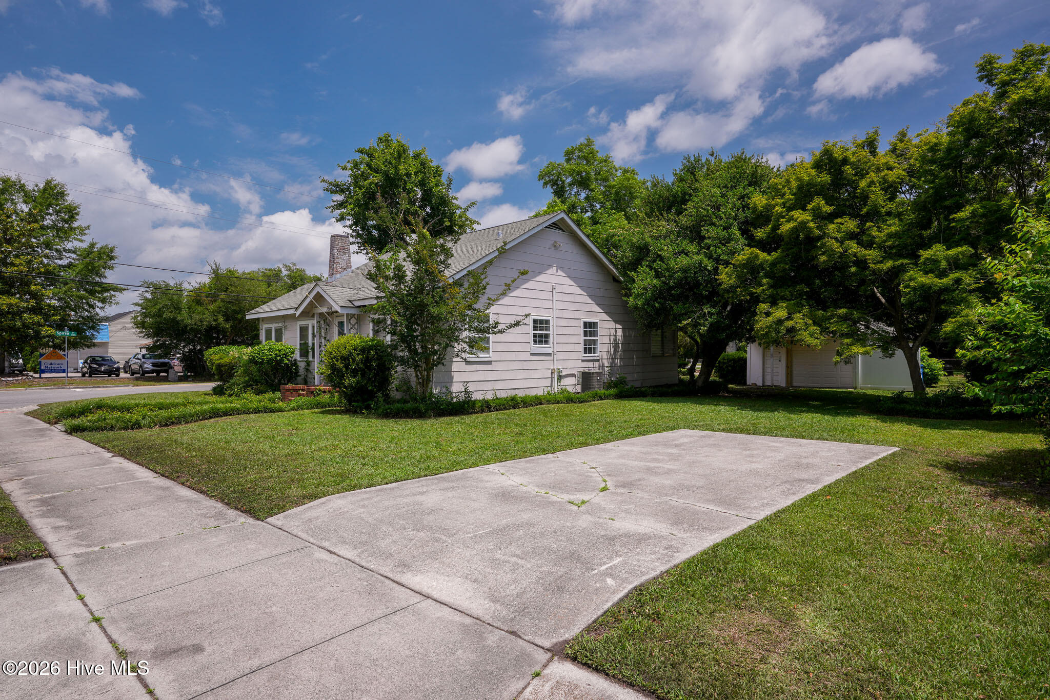 1601 S 41st Street