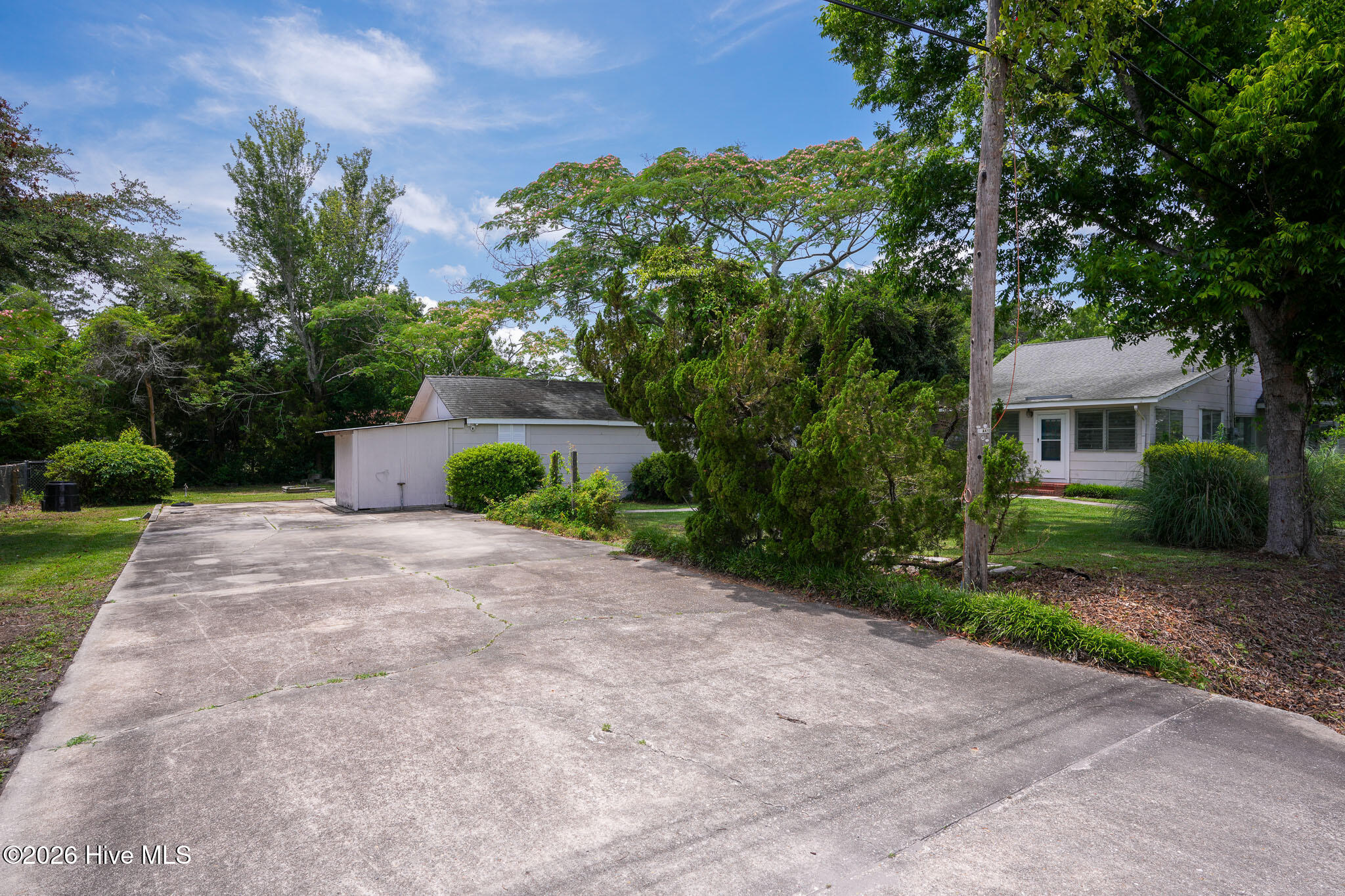 1601 S 41st Street