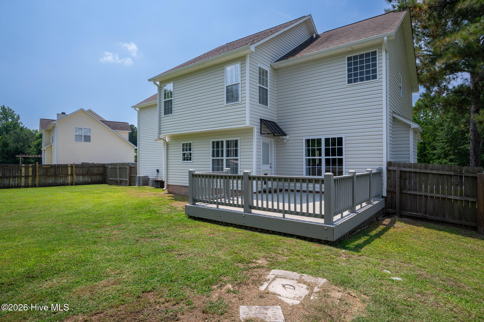 303 E Regent Court