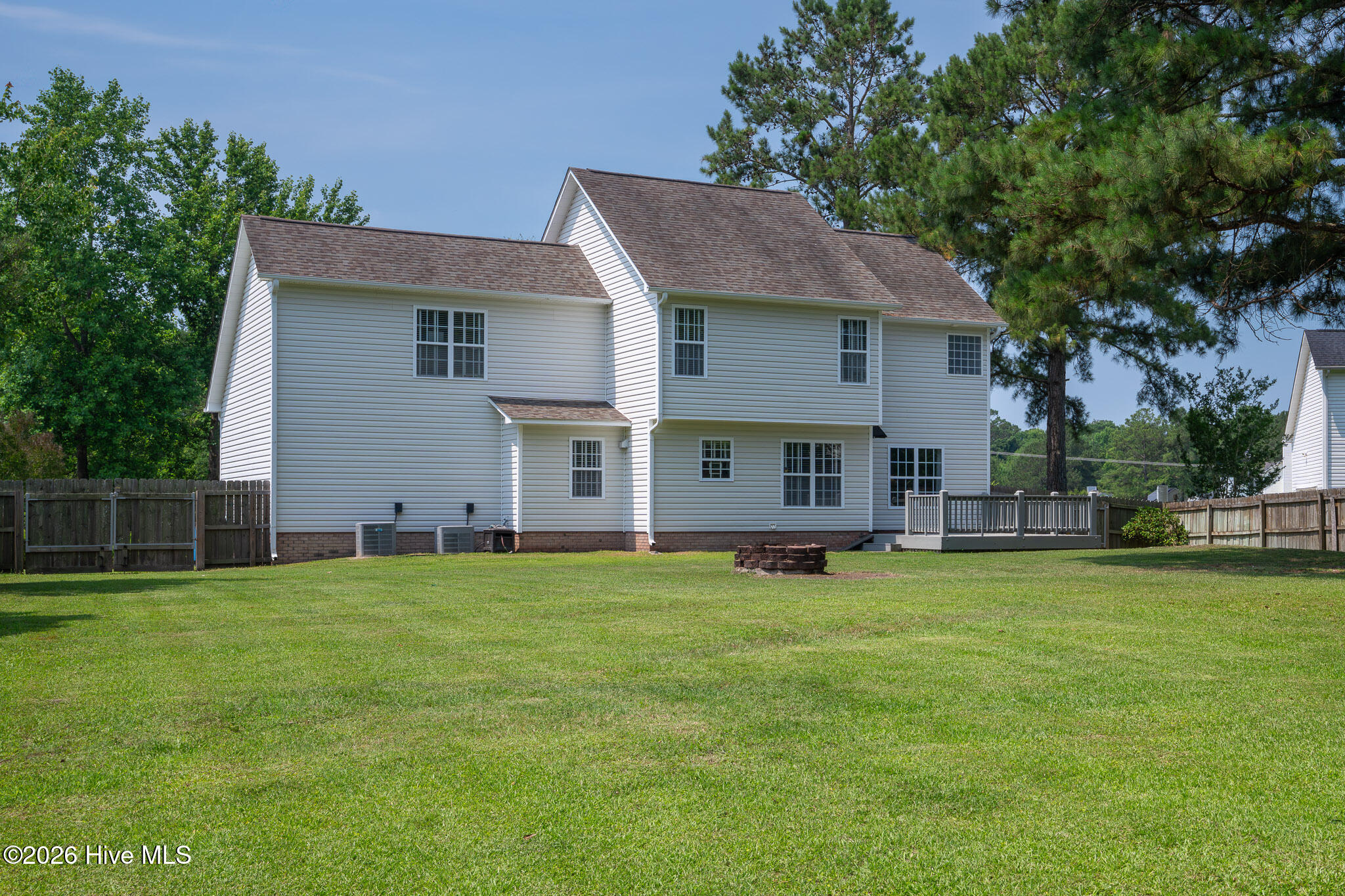 303 E Regent Court