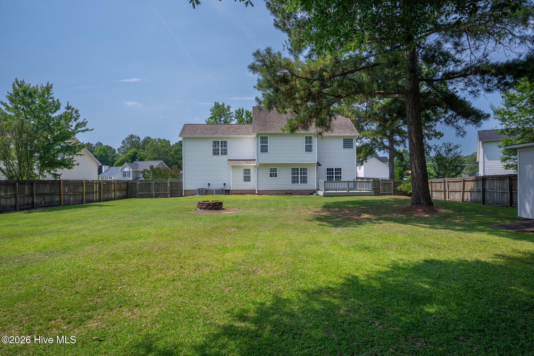 303 E Regent Court