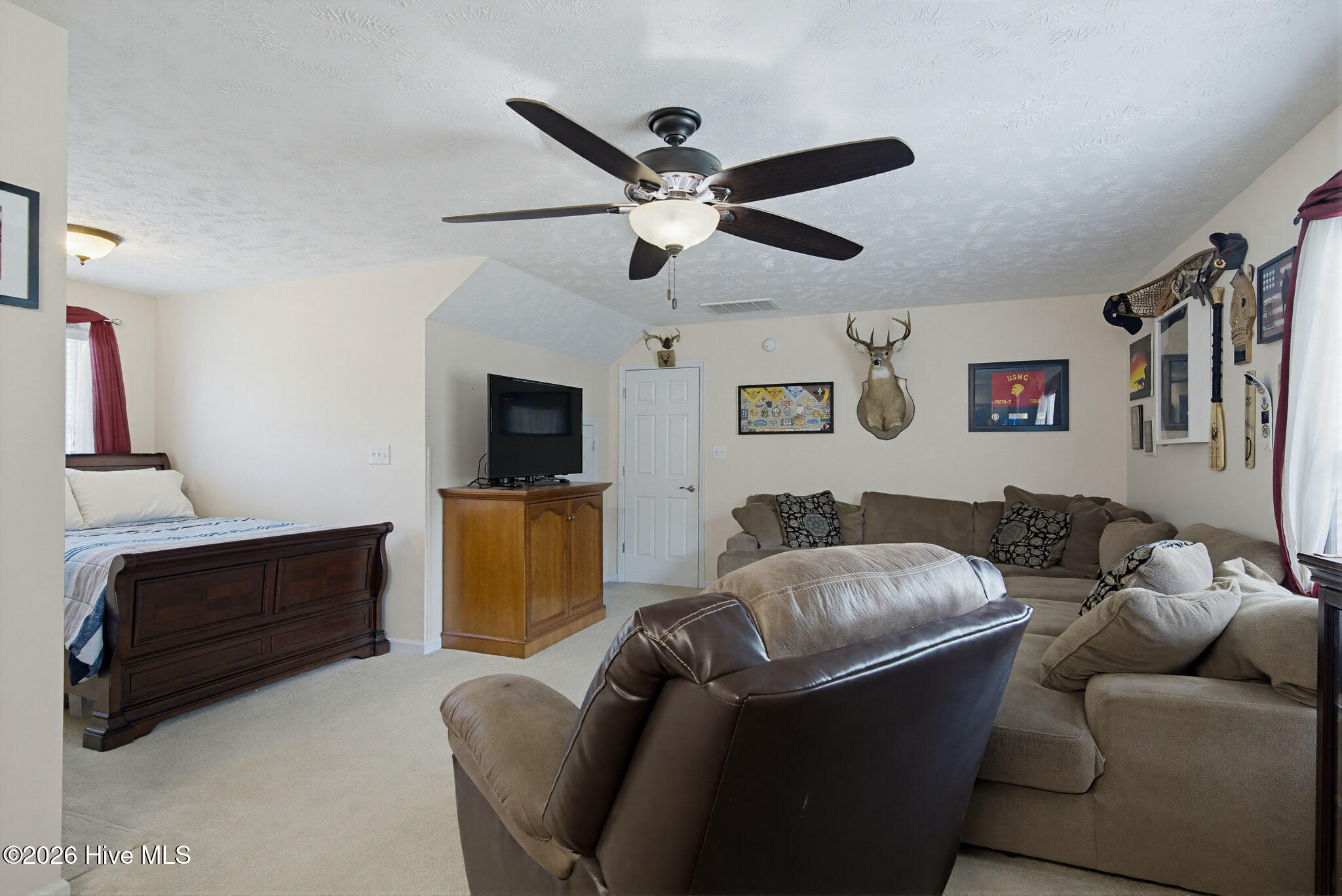303 E Regent Court