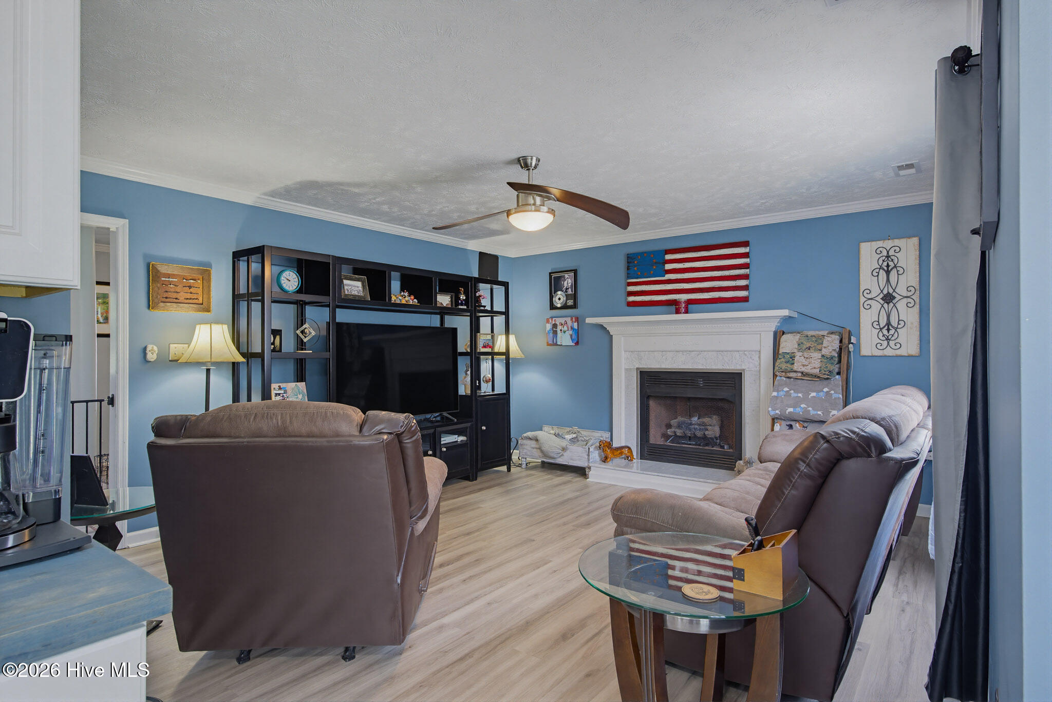 303 E Regent Court