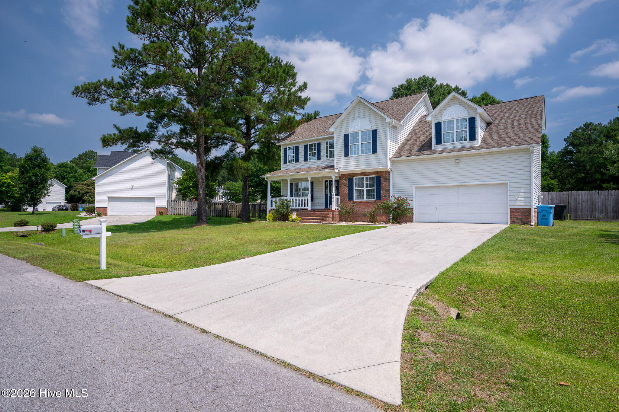 303 E Regent Court