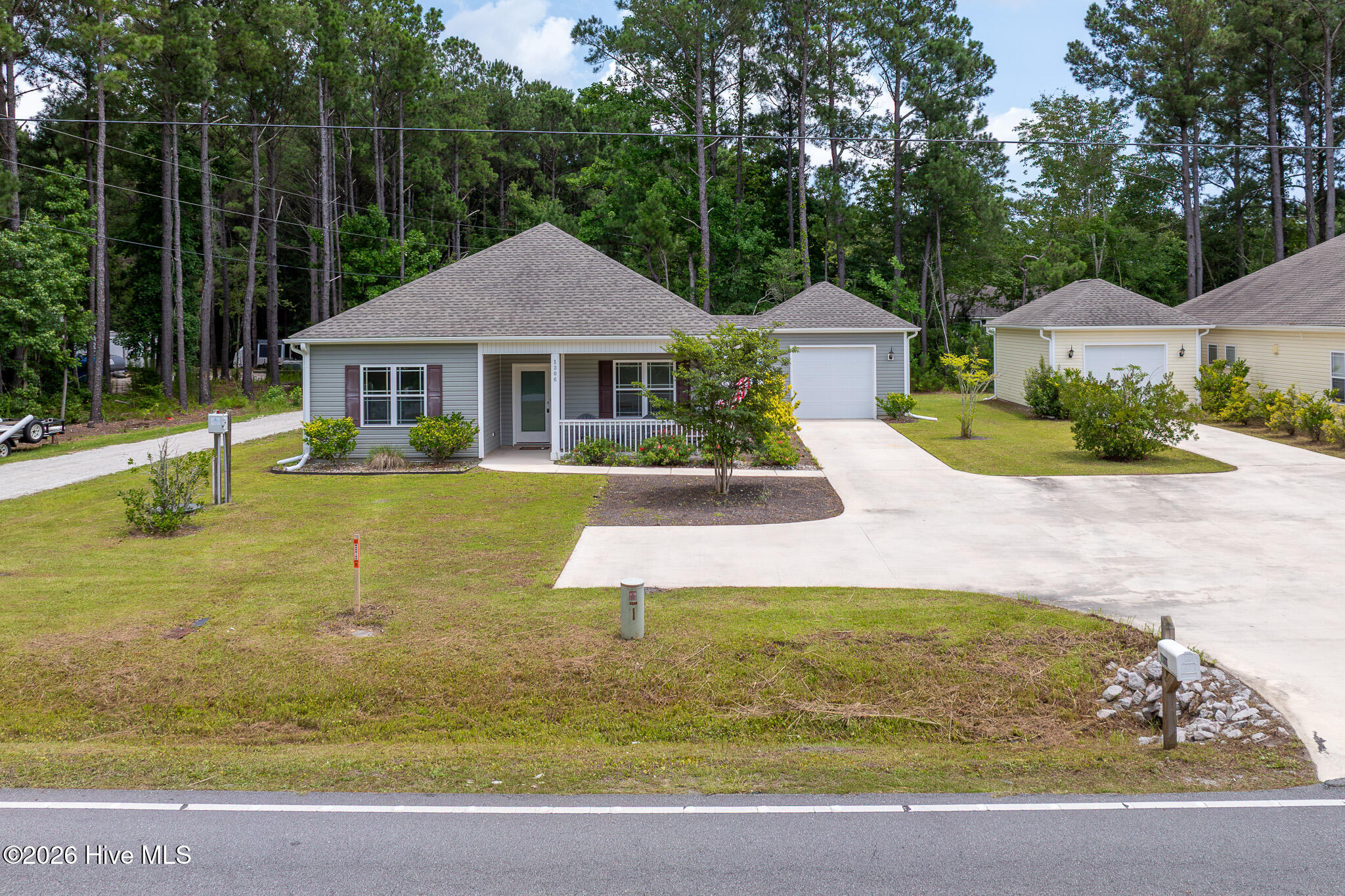 1306 Old Folkstone Road