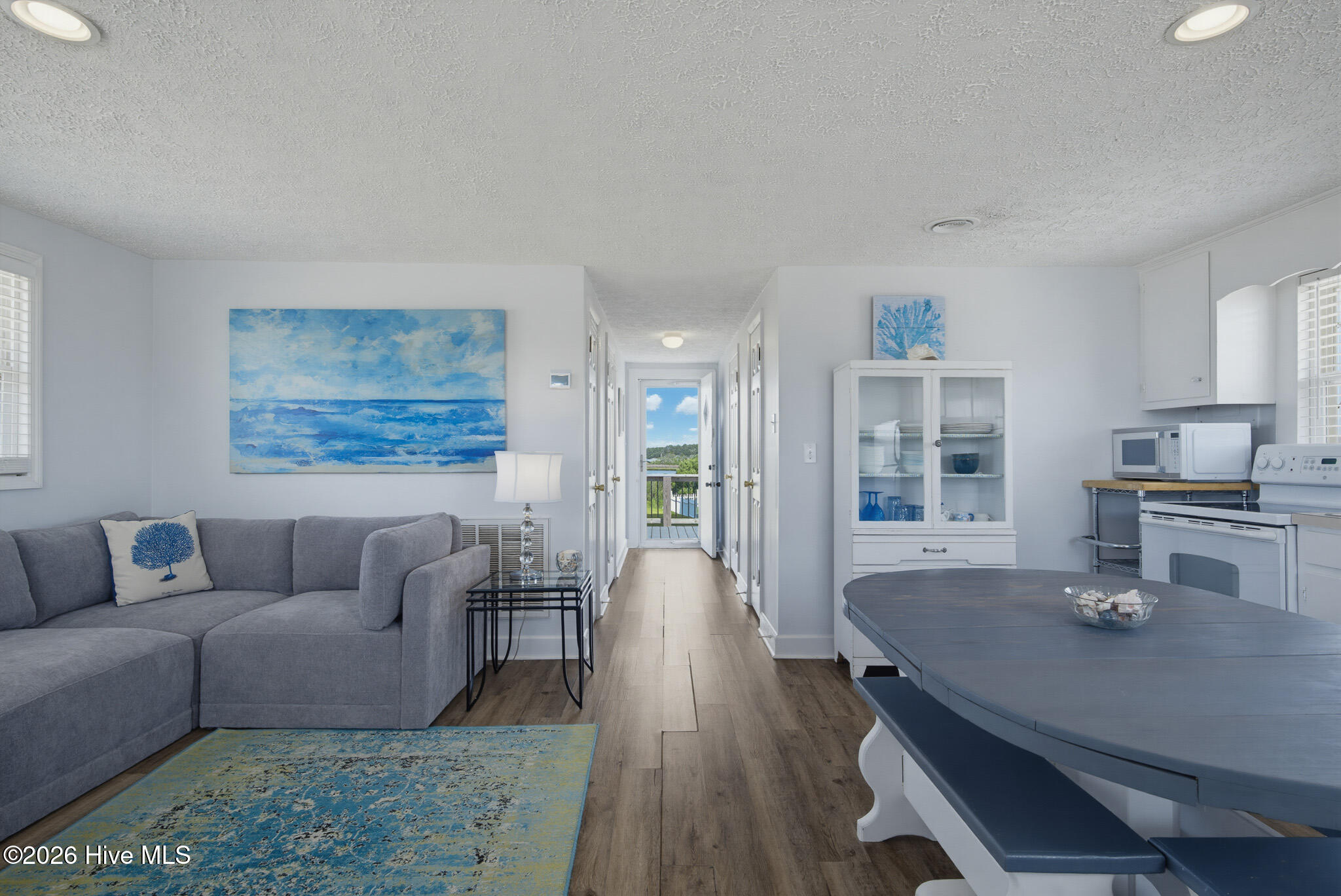 2999 Island Drive