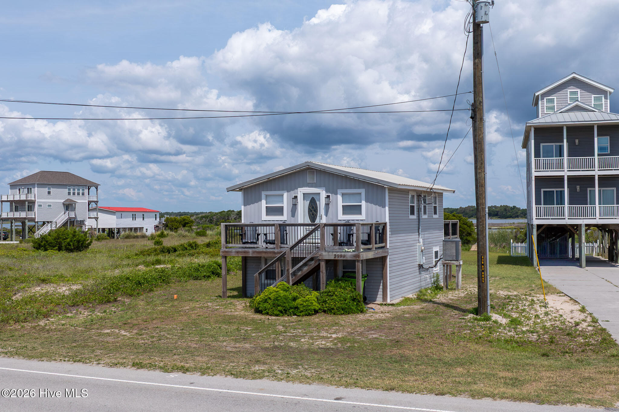 2999 Island Drive