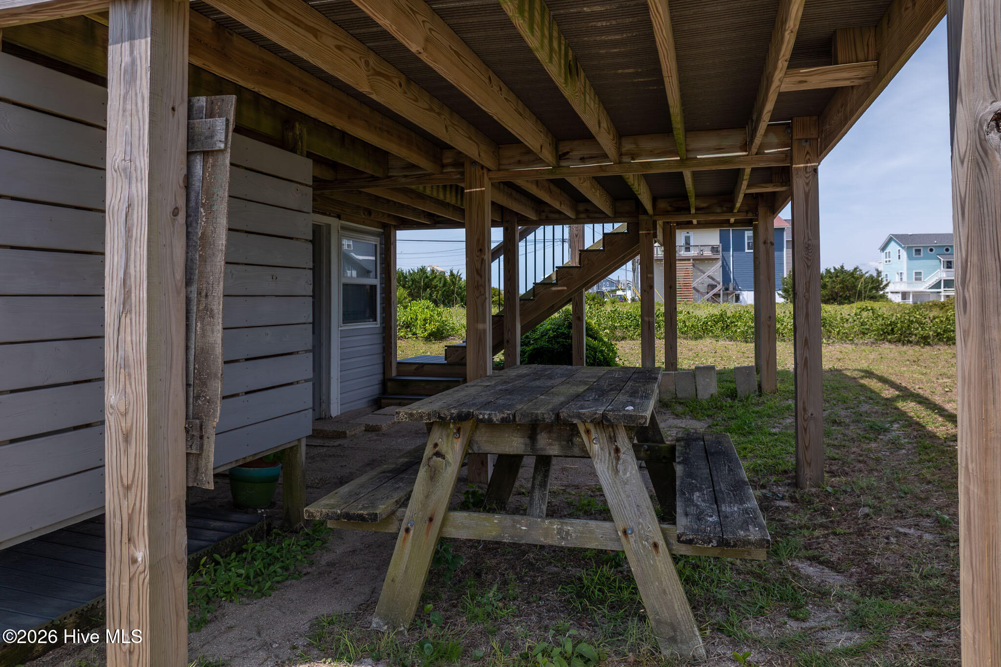 2999 Island Drive