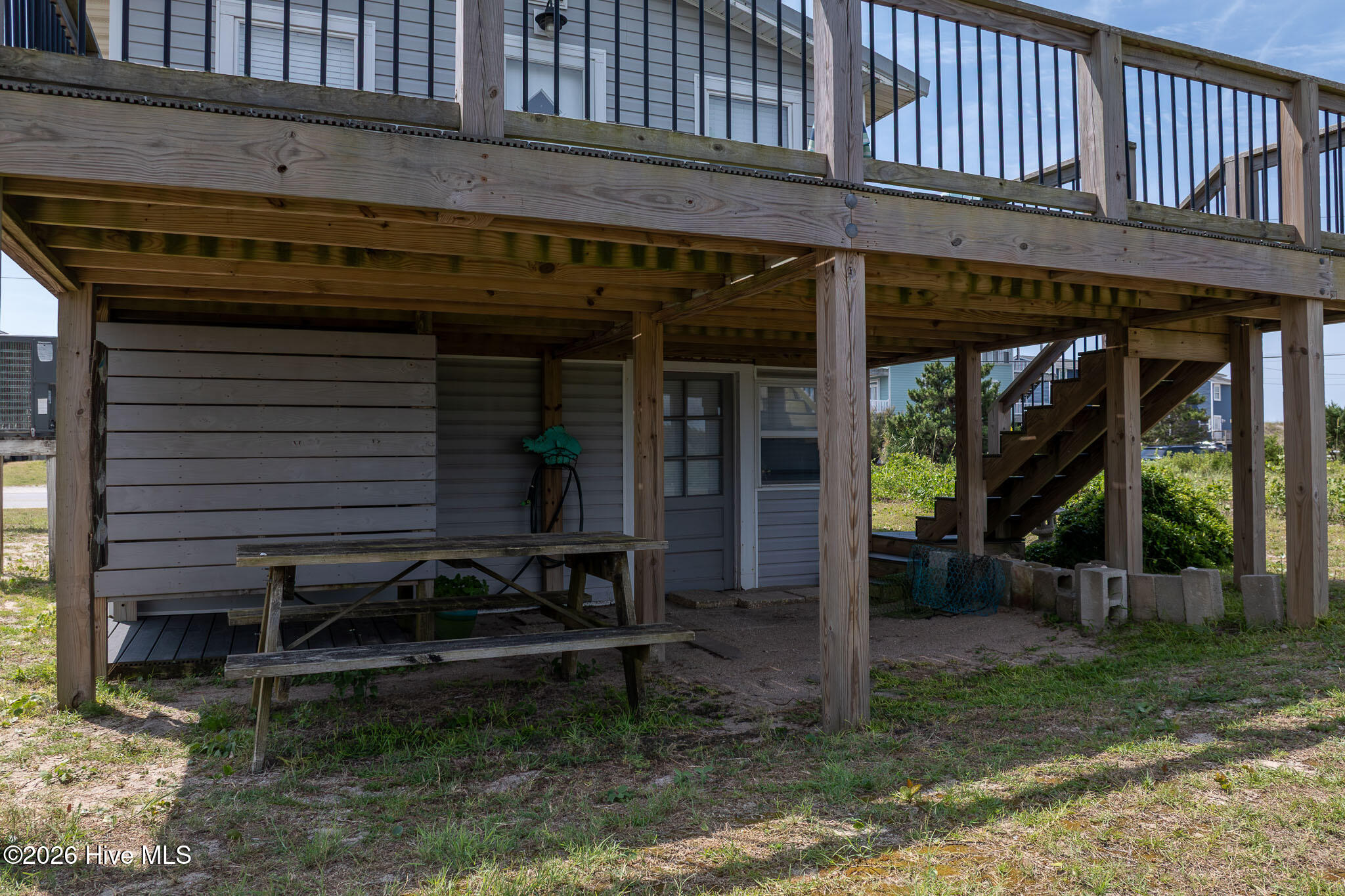 2999 Island Drive