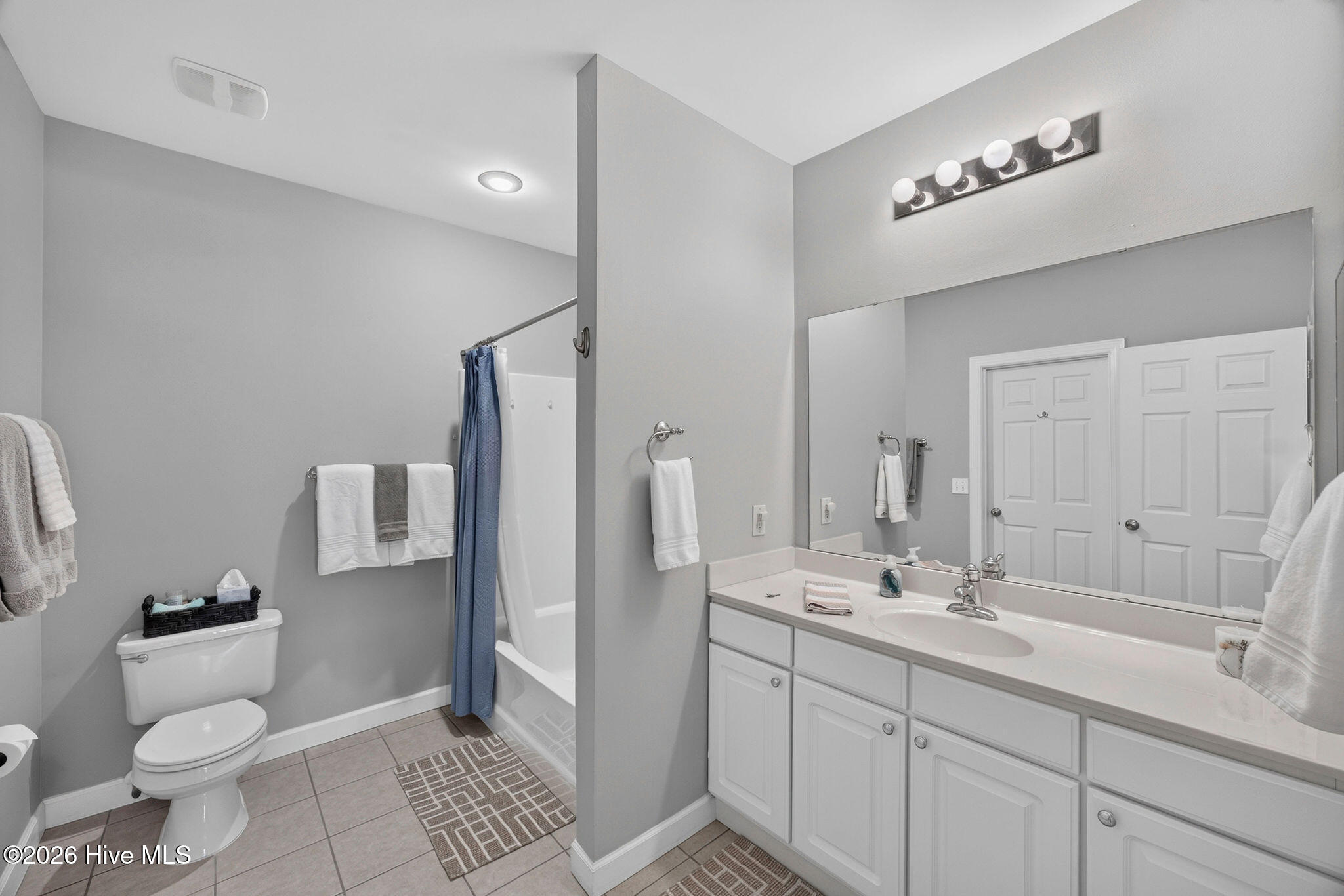 2801 Bloomfield Lane Unit 201
