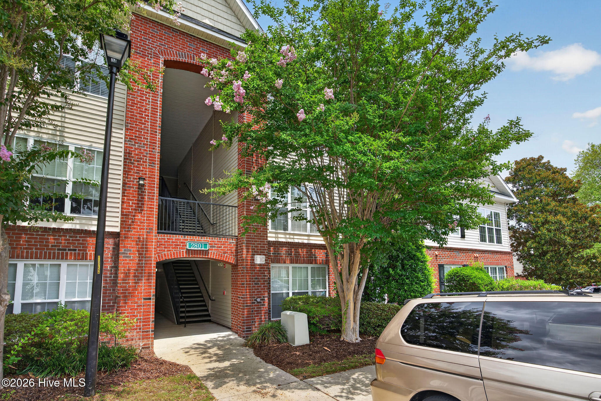 2801 Bloomfield Lane Unit 201