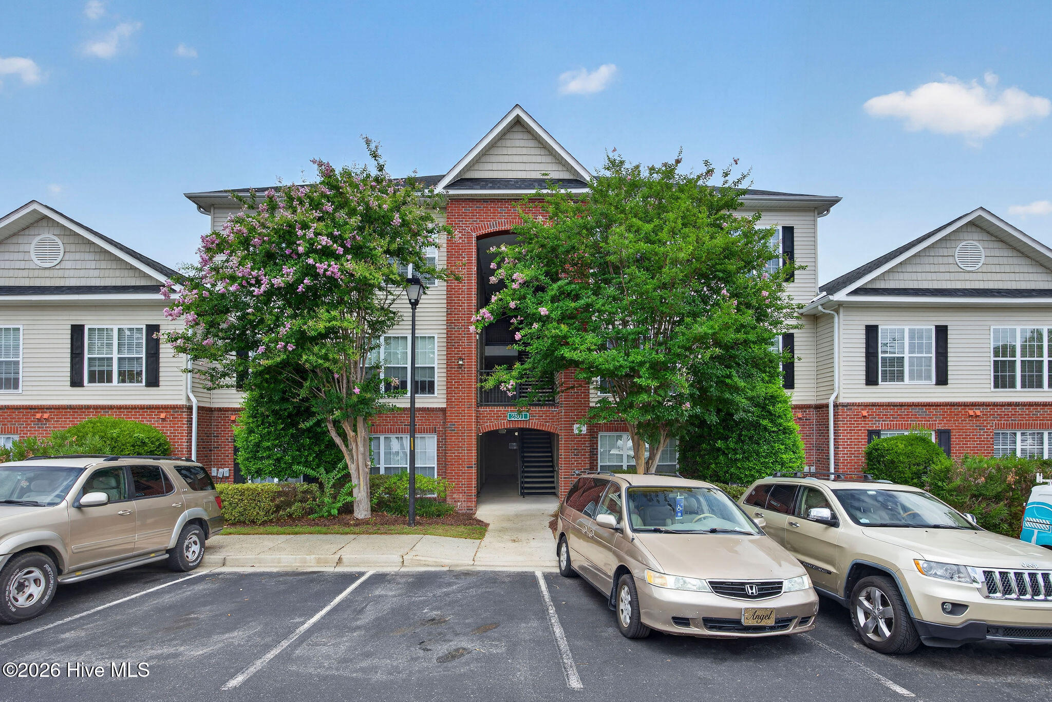 2801 Bloomfield Lane Unit 201