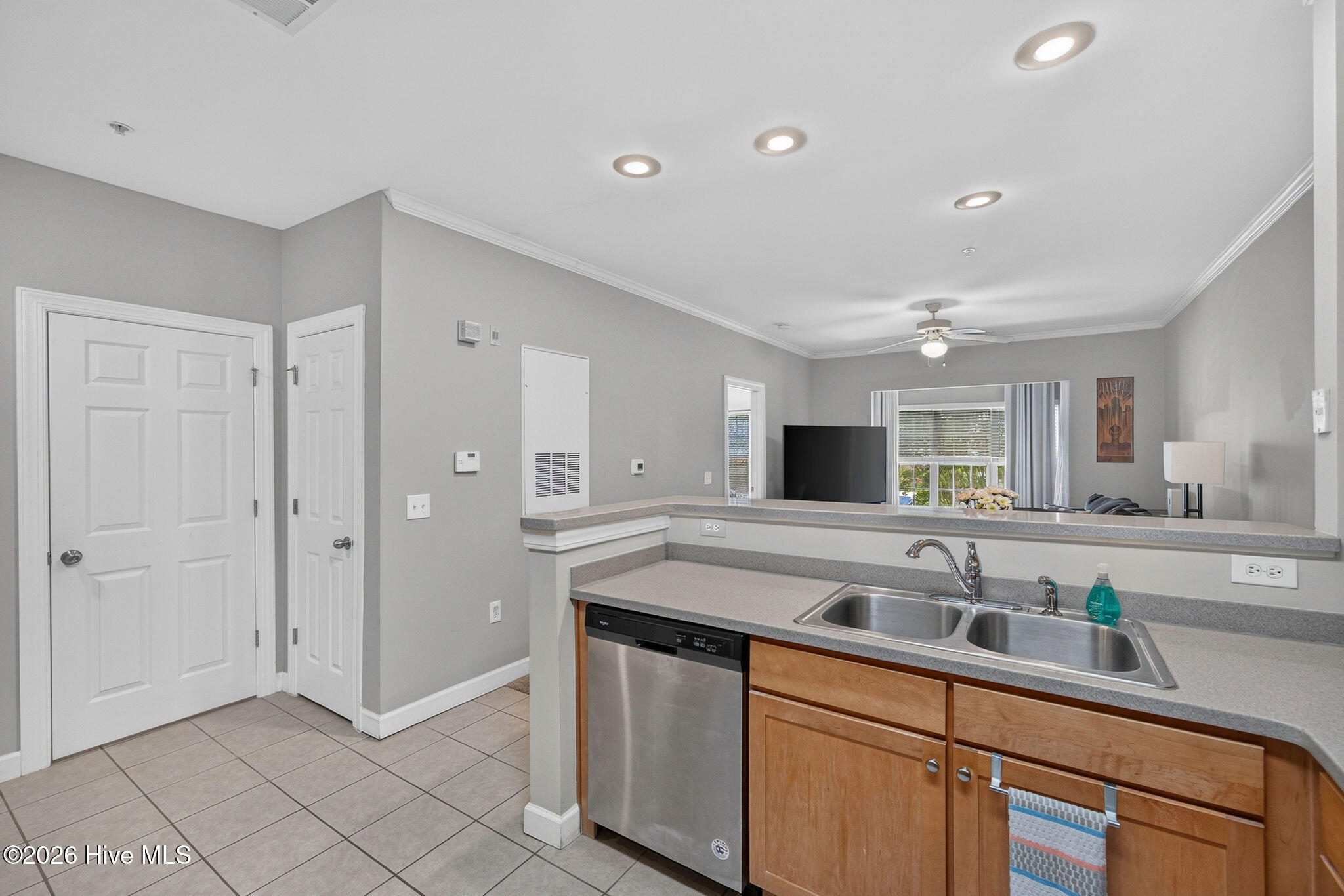 2801 Bloomfield Lane Unit 201