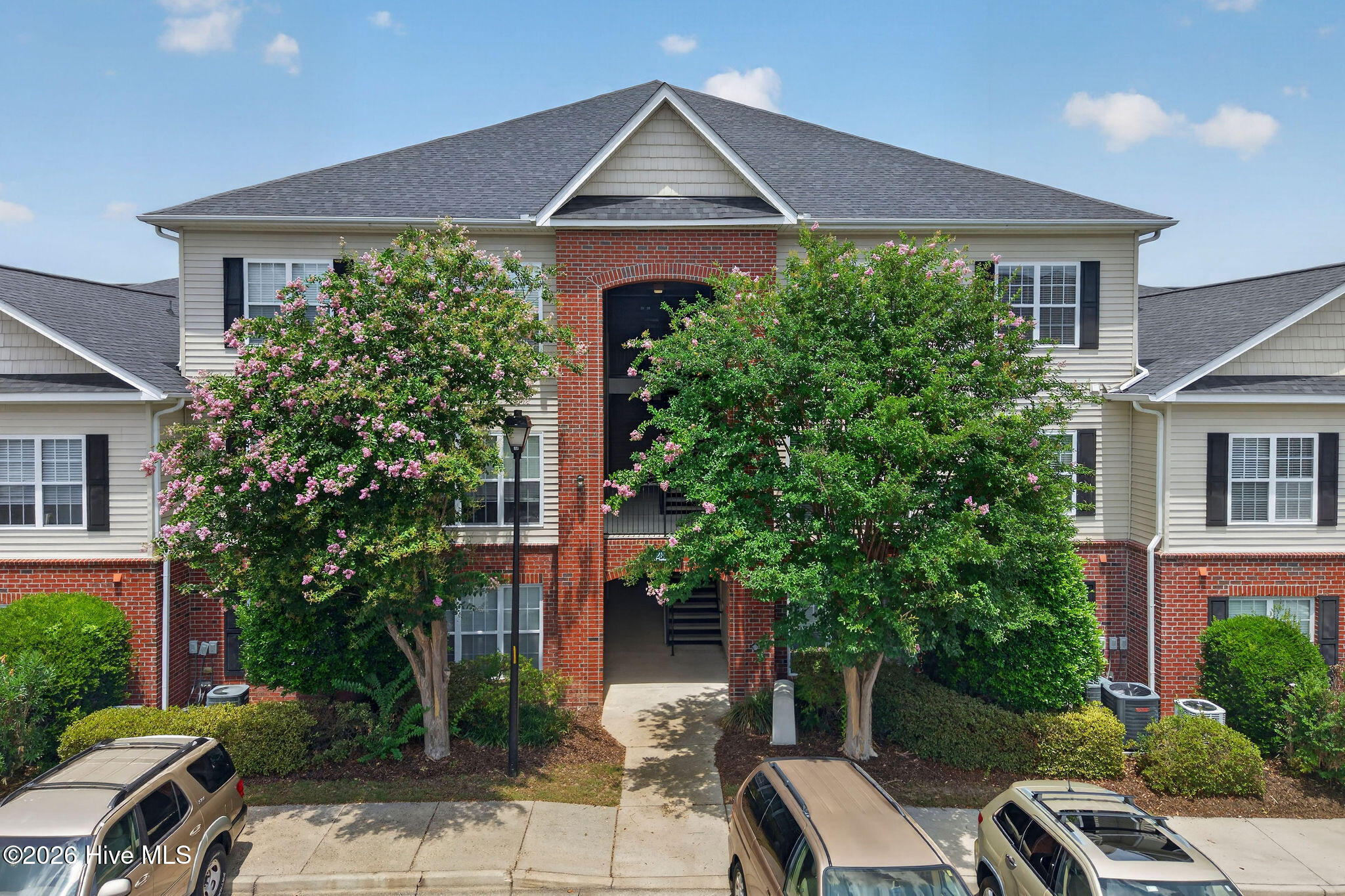 2801 Bloomfield Lane Unit 201