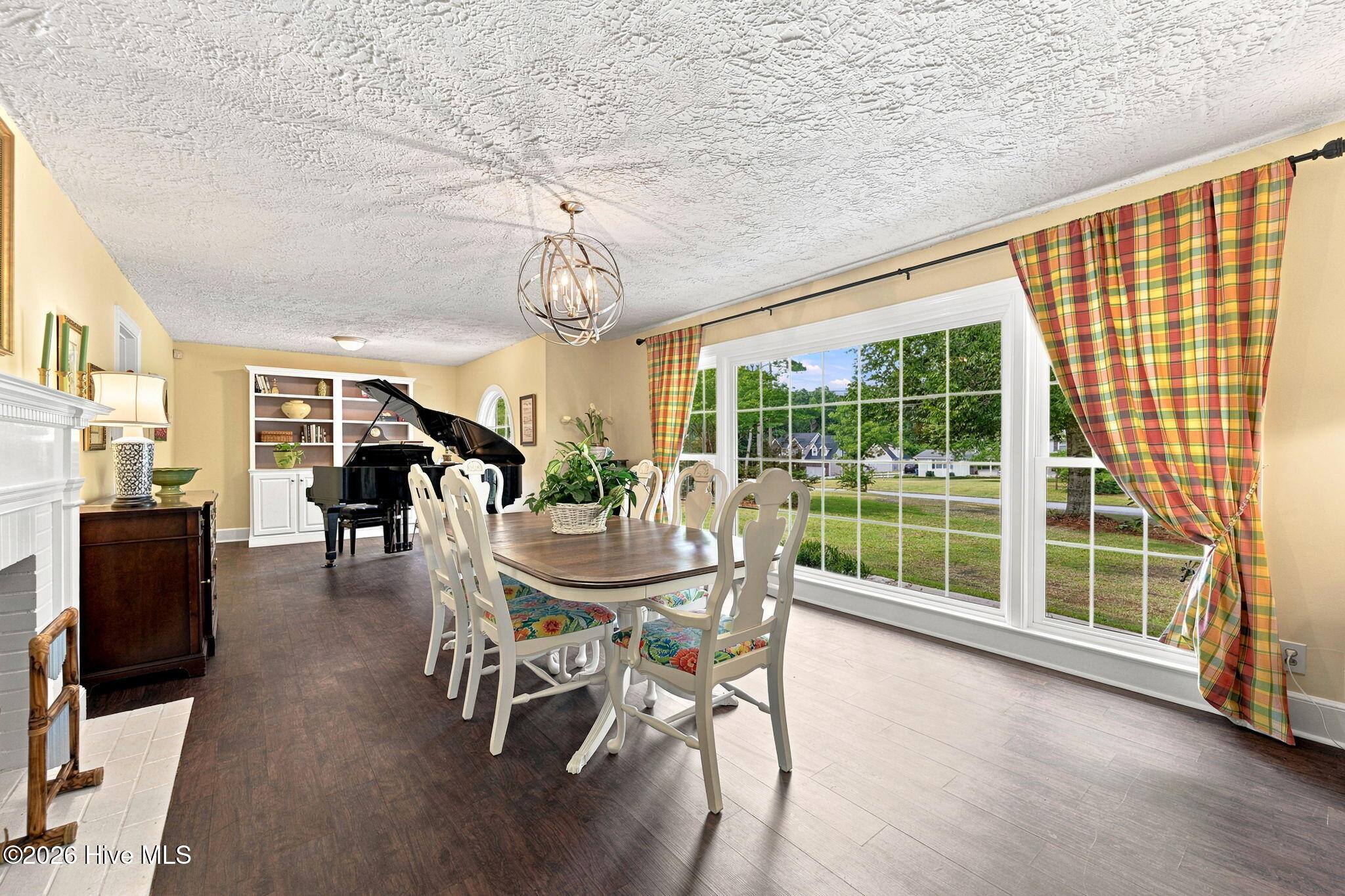406 Country Club Drive