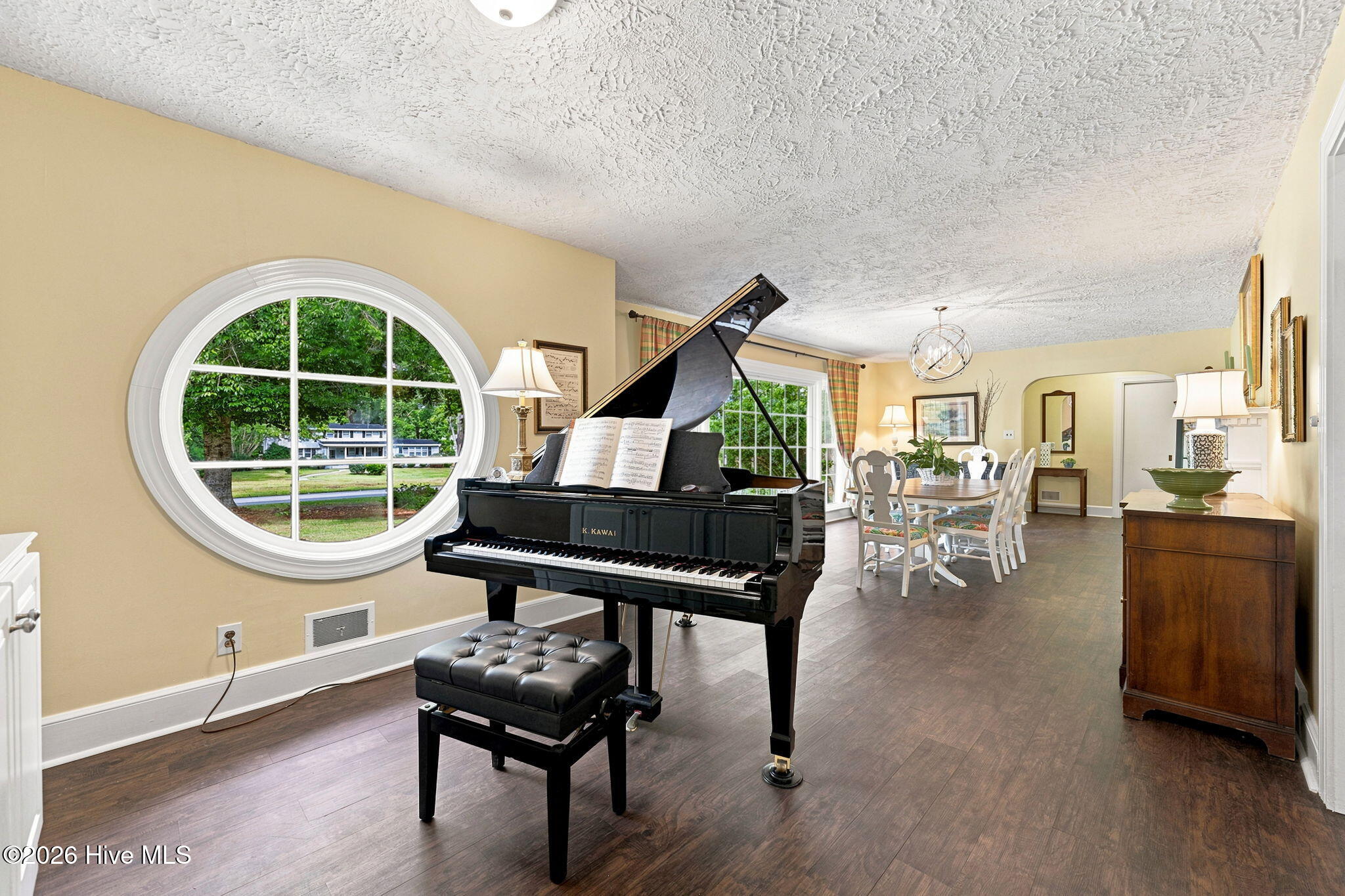 406 Country Club Drive