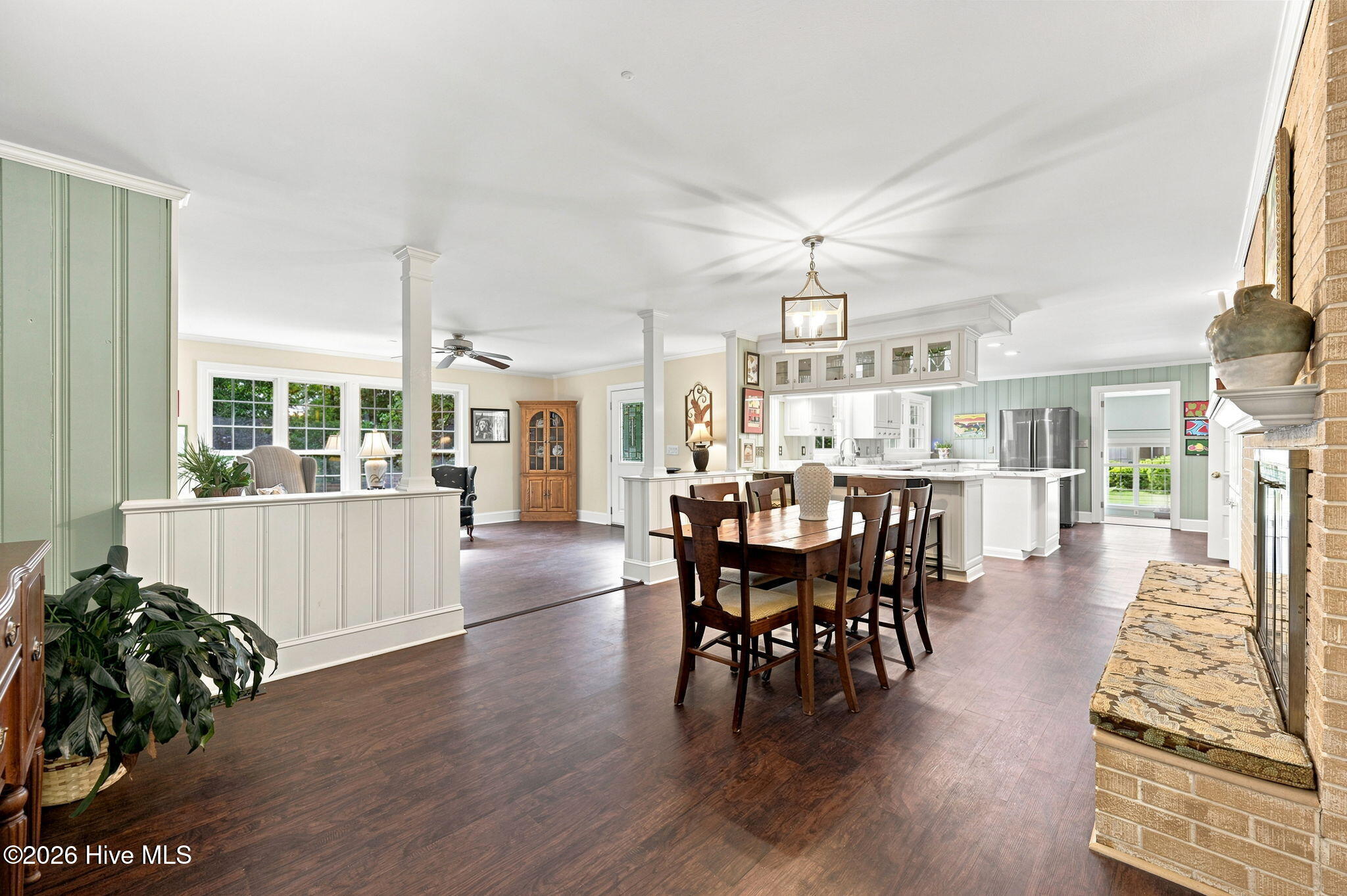 406 Country Club Drive