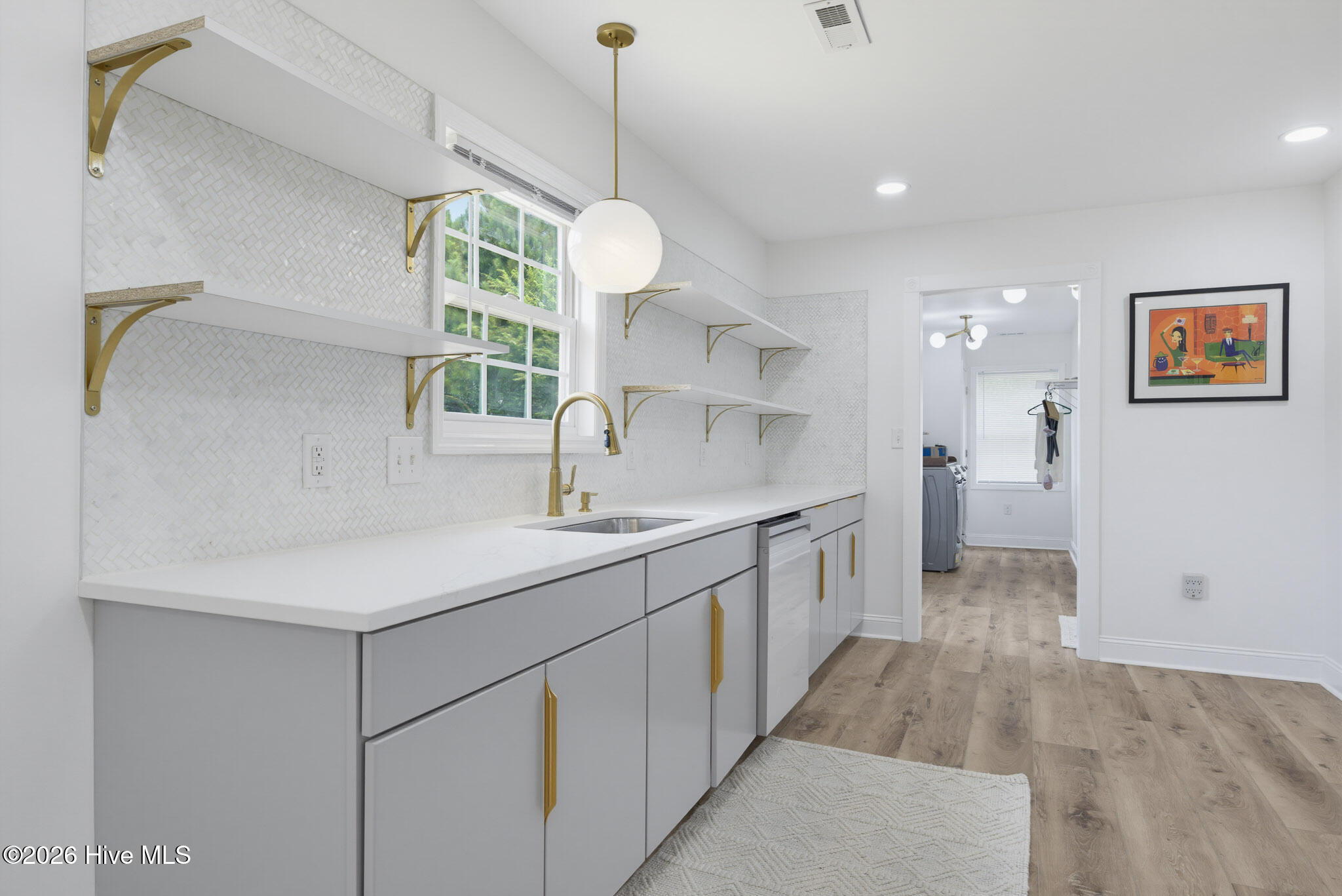 1211 Old Folkstone Road