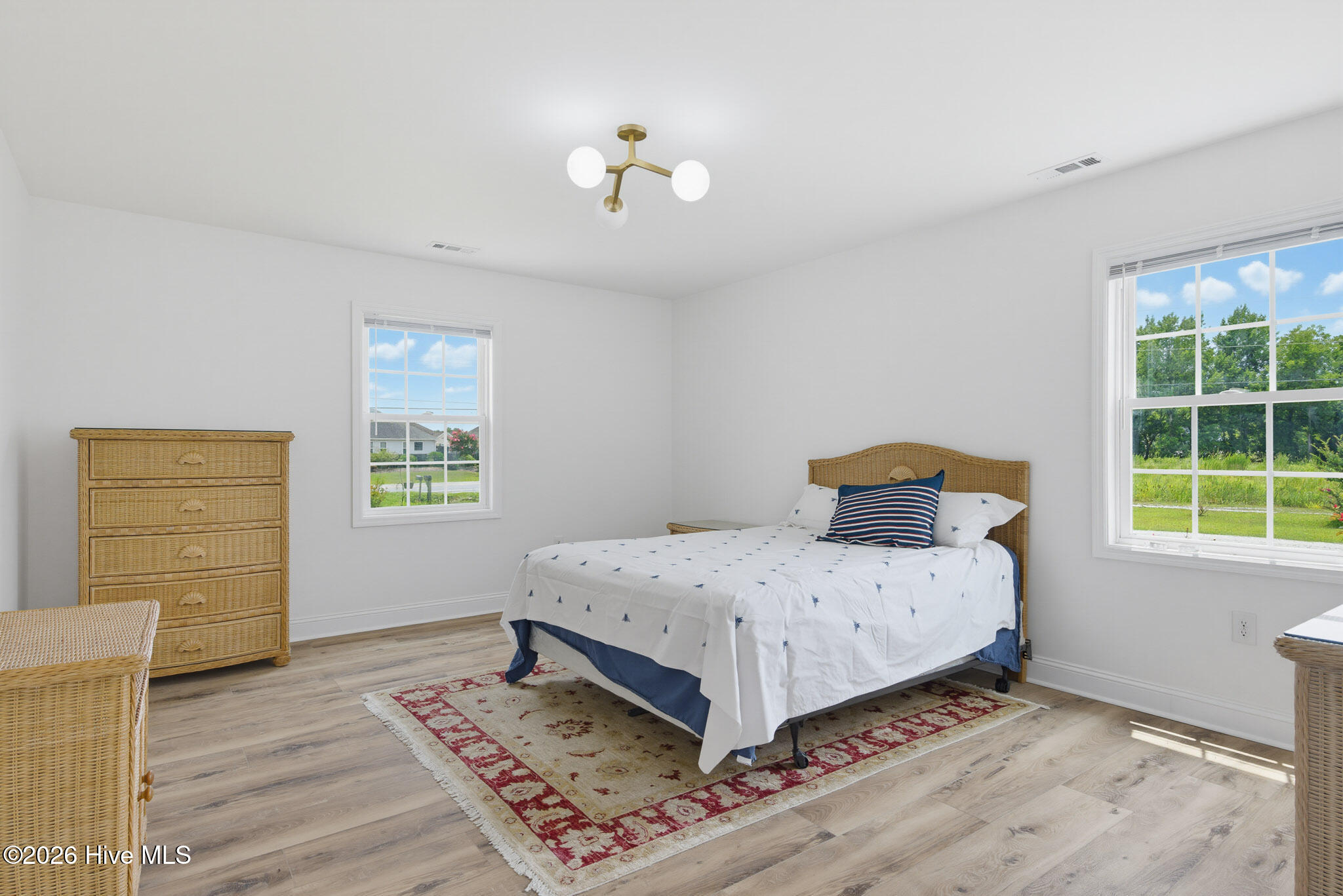 1211 Old Folkstone Road