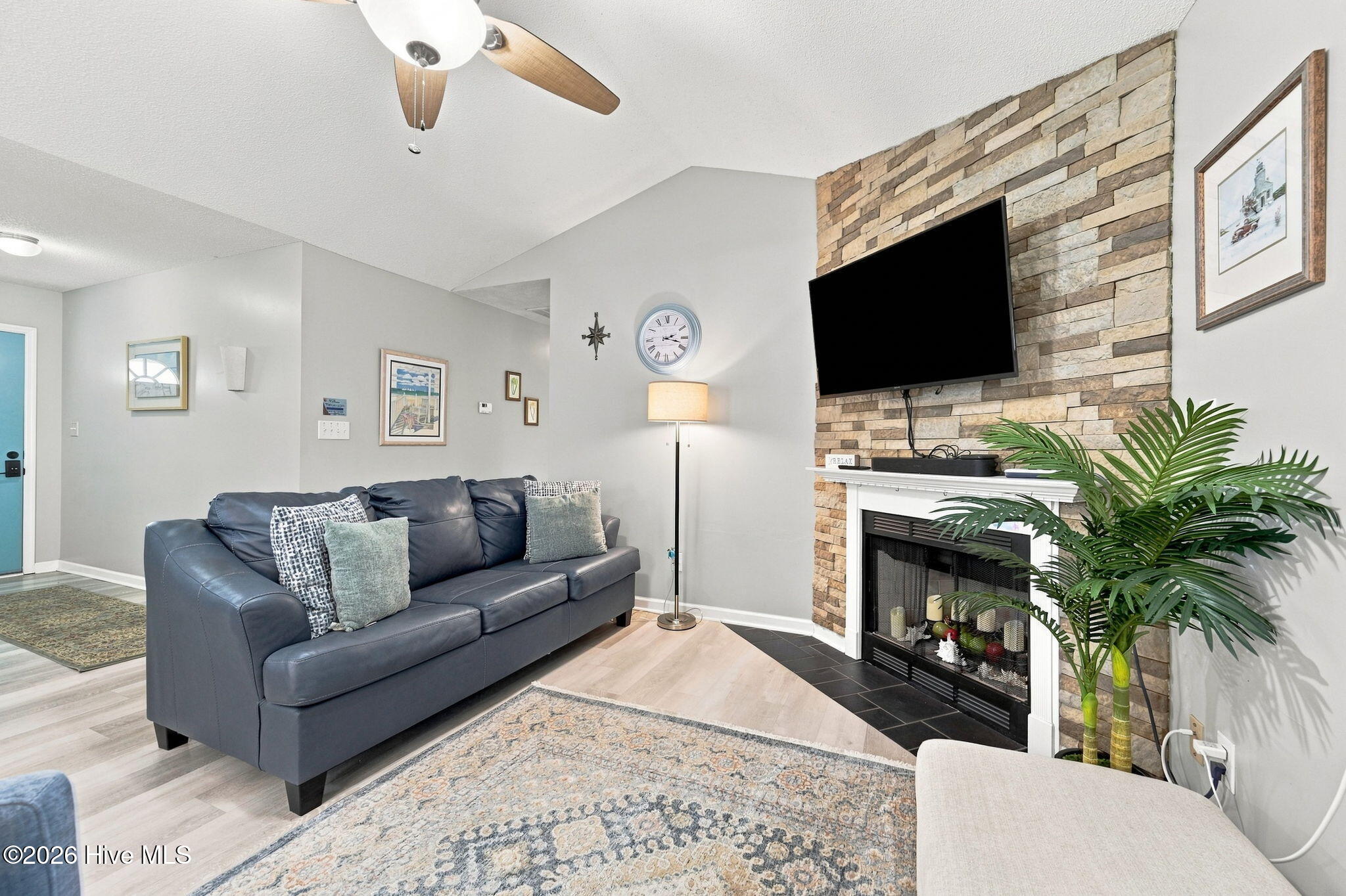 121 Daphne Drive