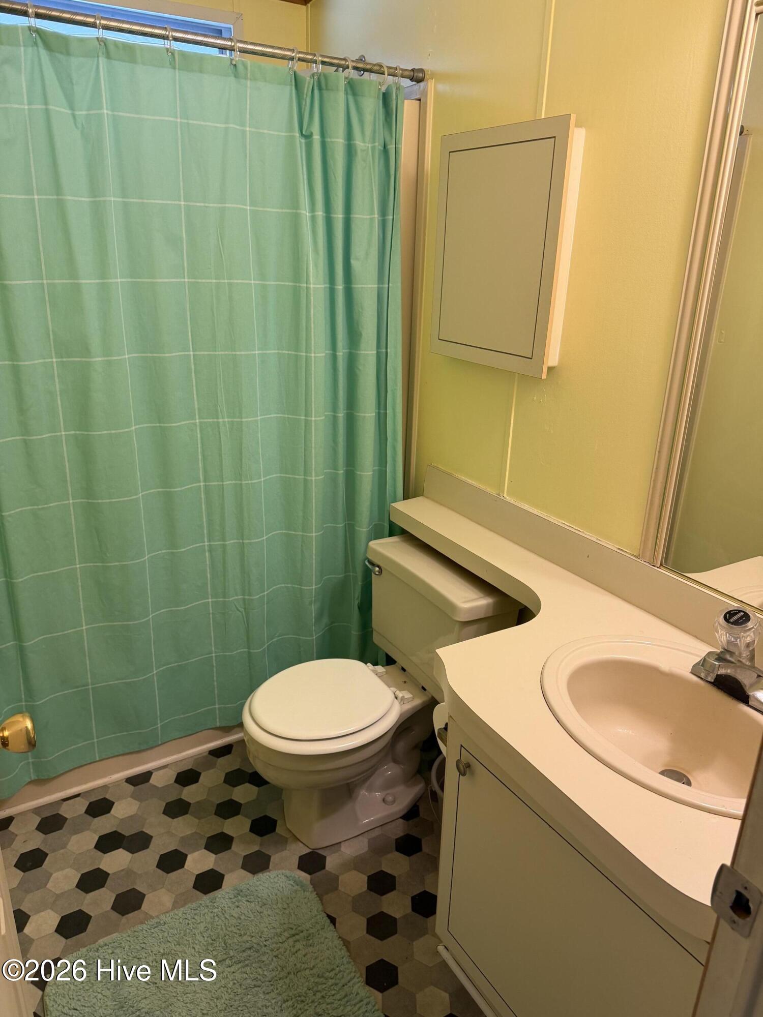 606 Galley Court