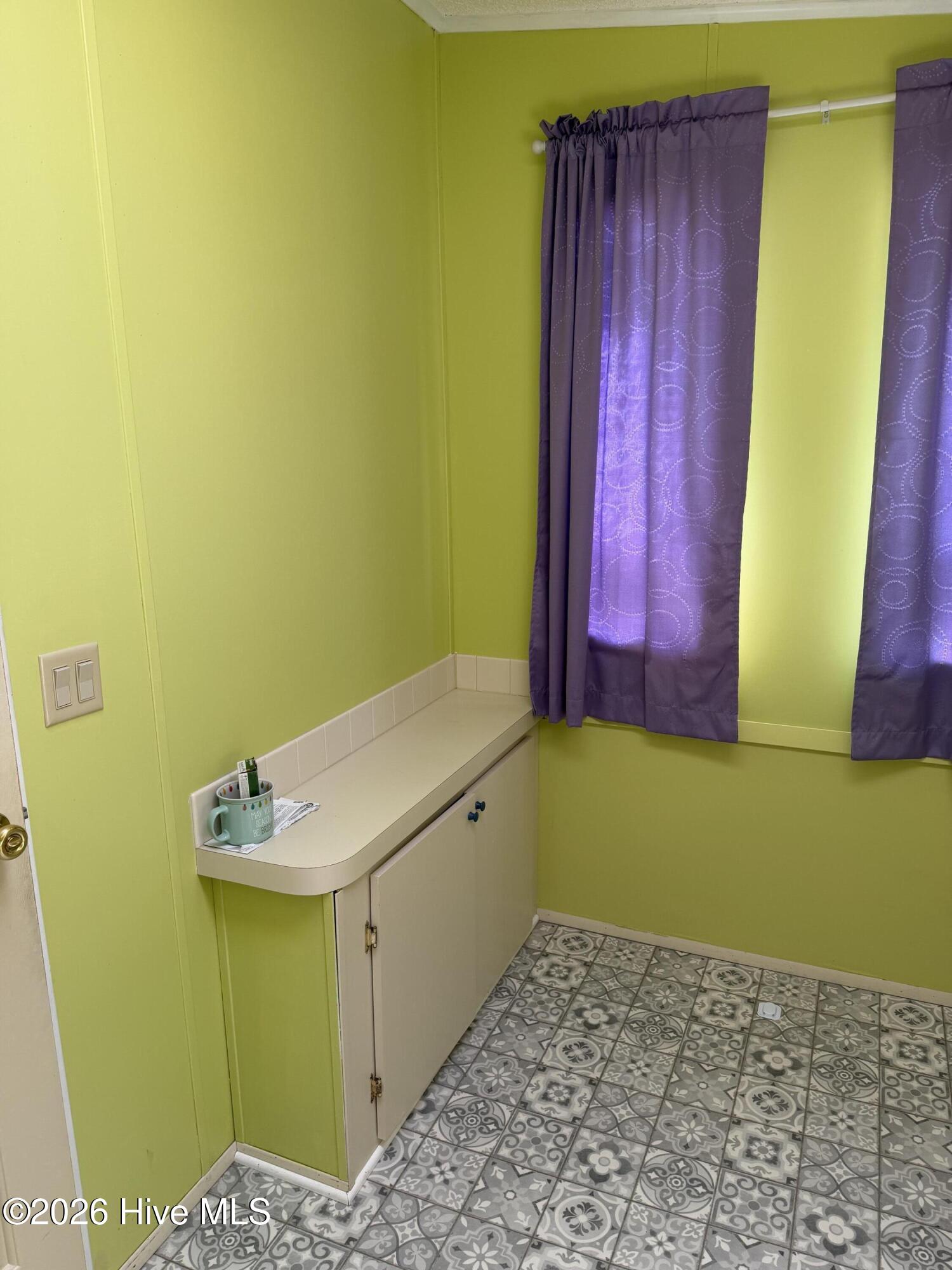 606 Galley Court