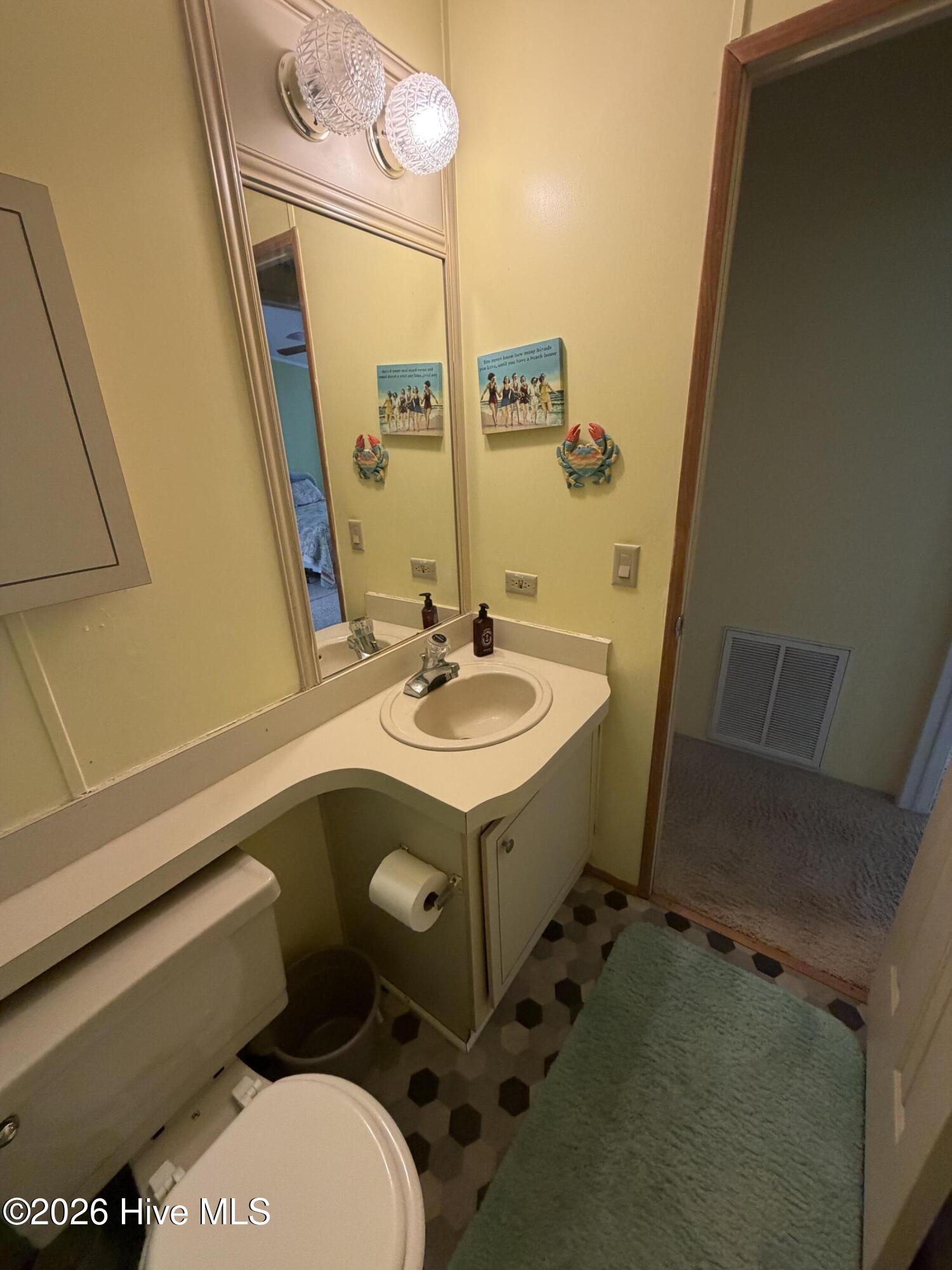 606 Galley Court