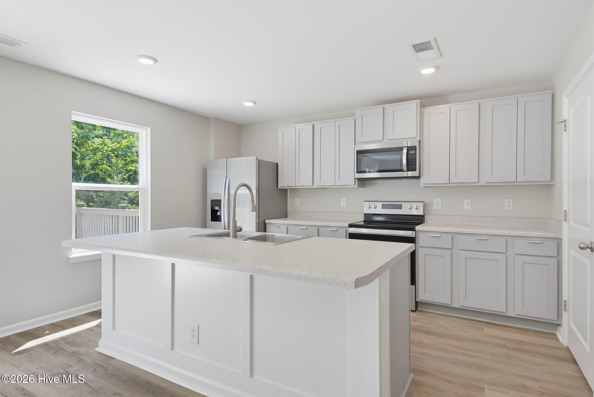 411 High Ridge Court