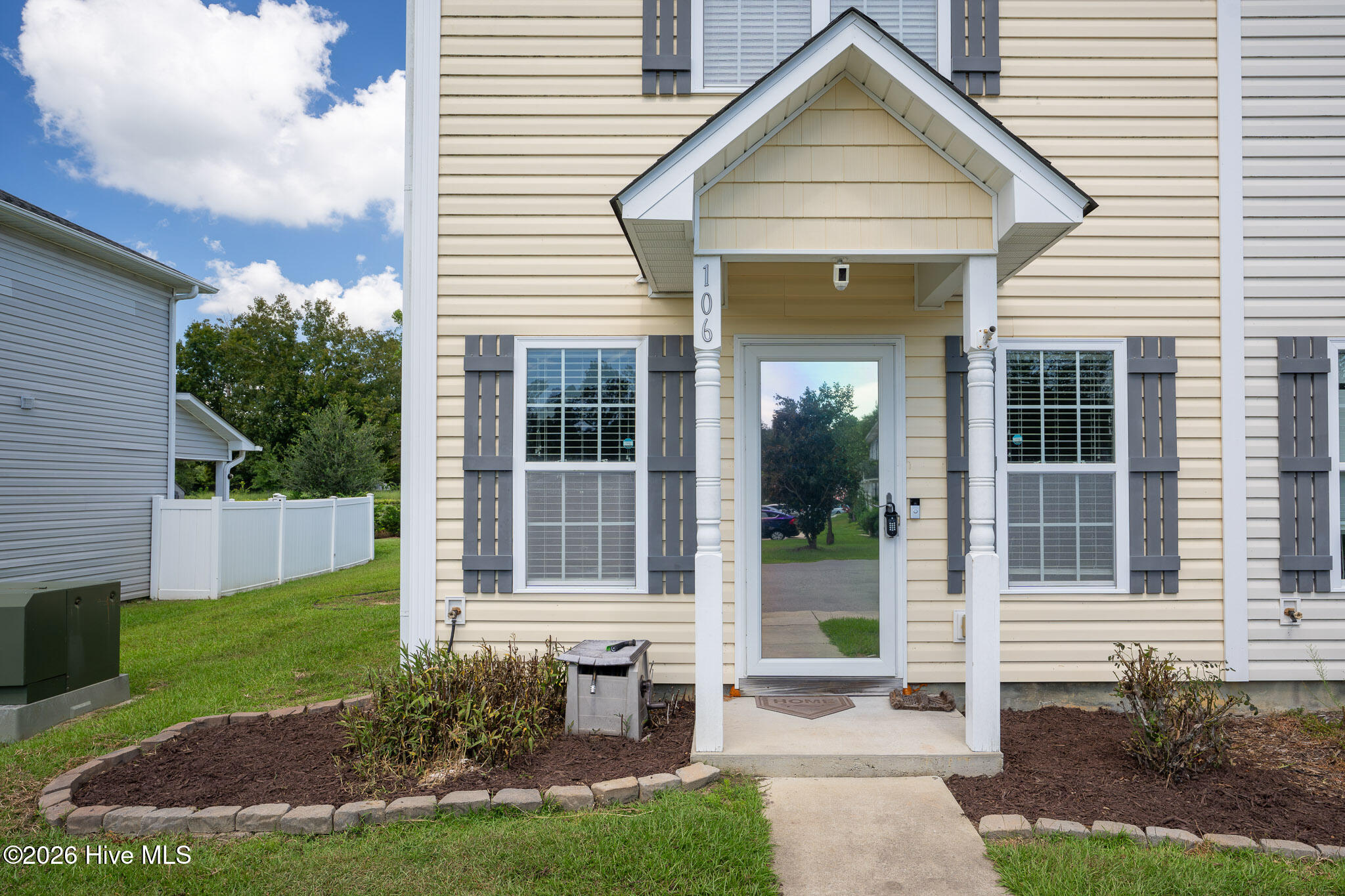 106 Parrot Landing Drive