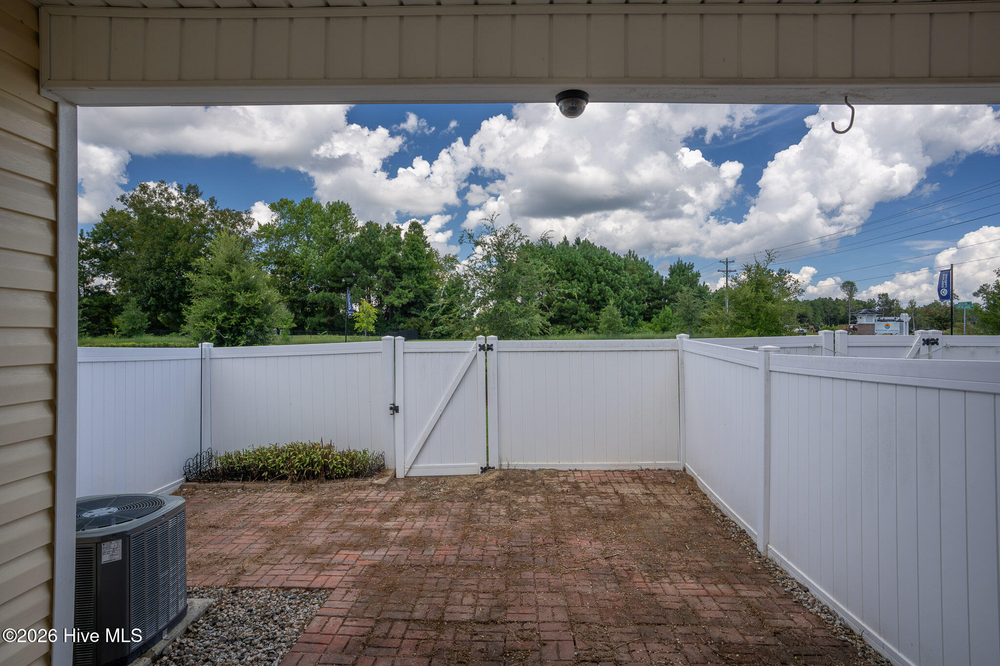 106 Parrot Landing Drive