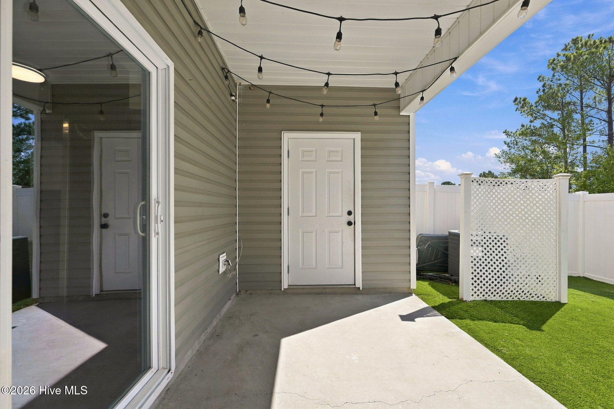 506 Oyster Rock Lane