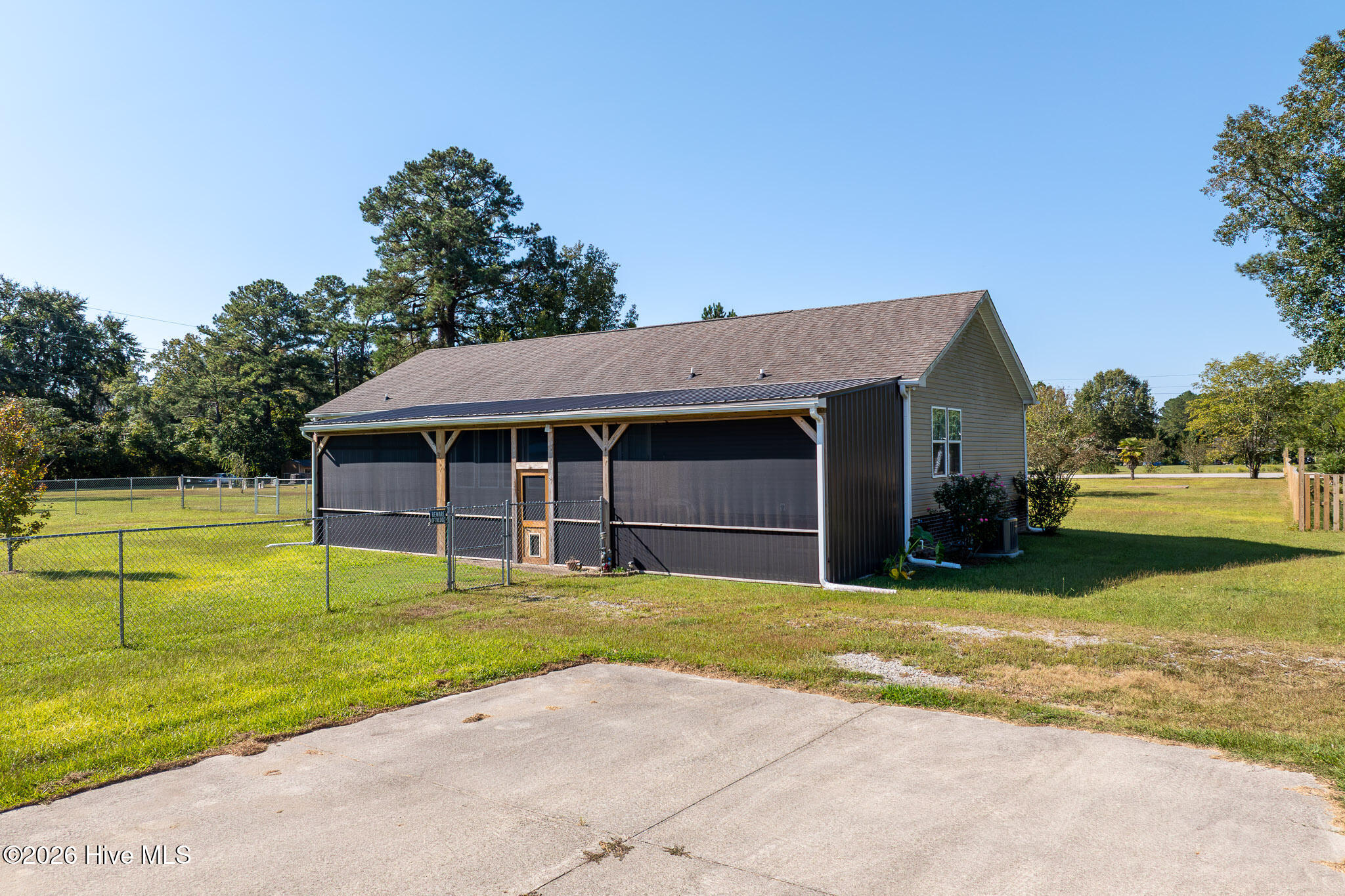 1406 White Oak River Road