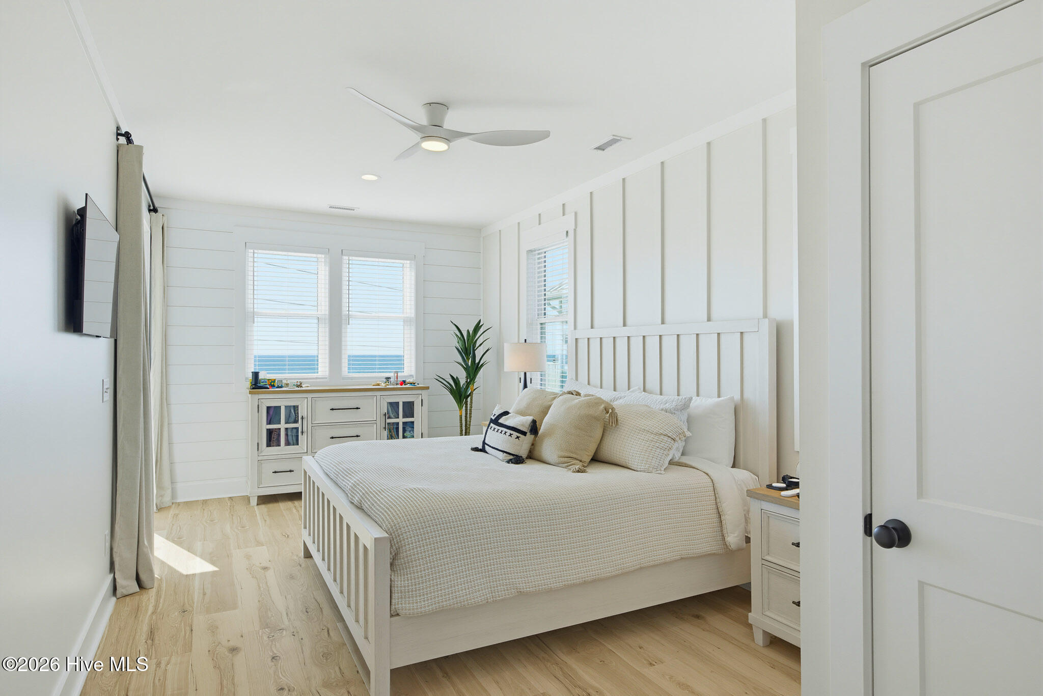 1121 New River Inlet Road Road