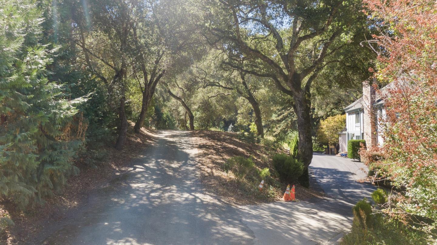 446 Old La Honda RD