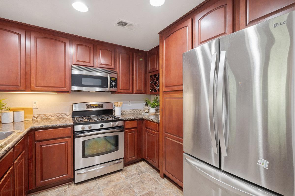2210 Gellert BLVD 5409