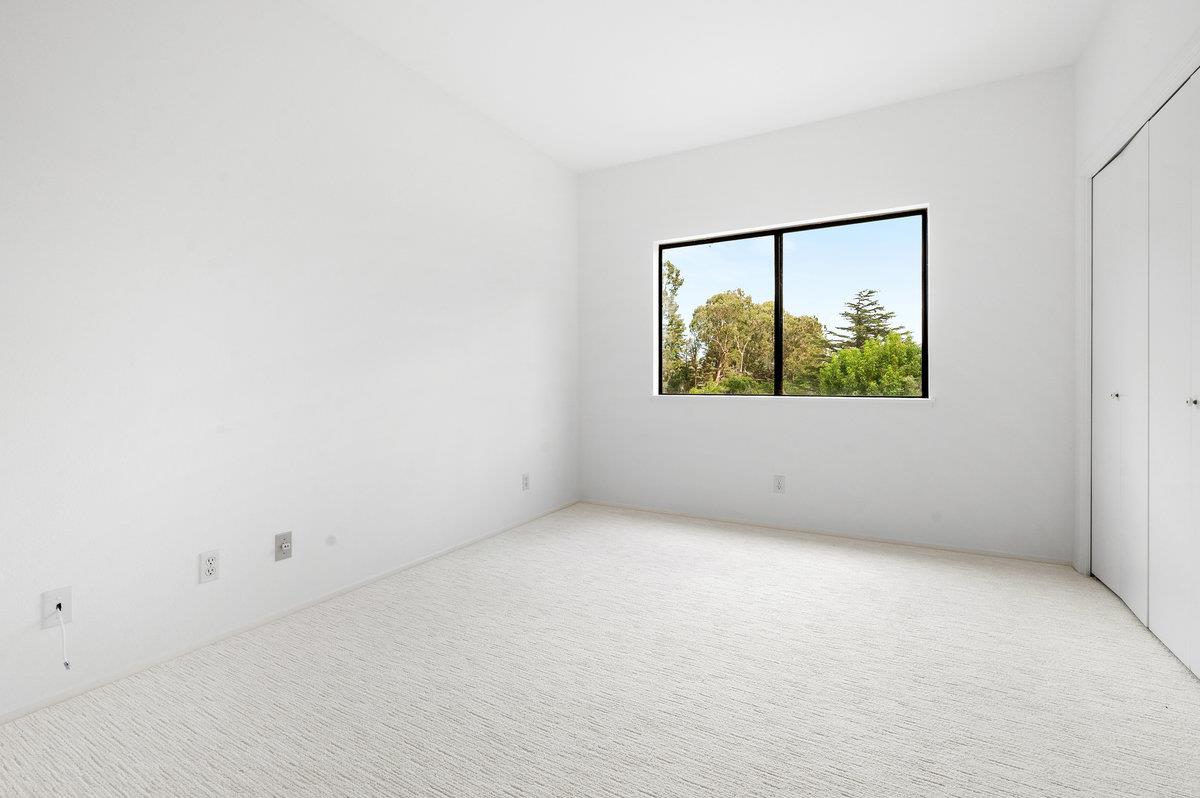 901 Laurelwood Drive