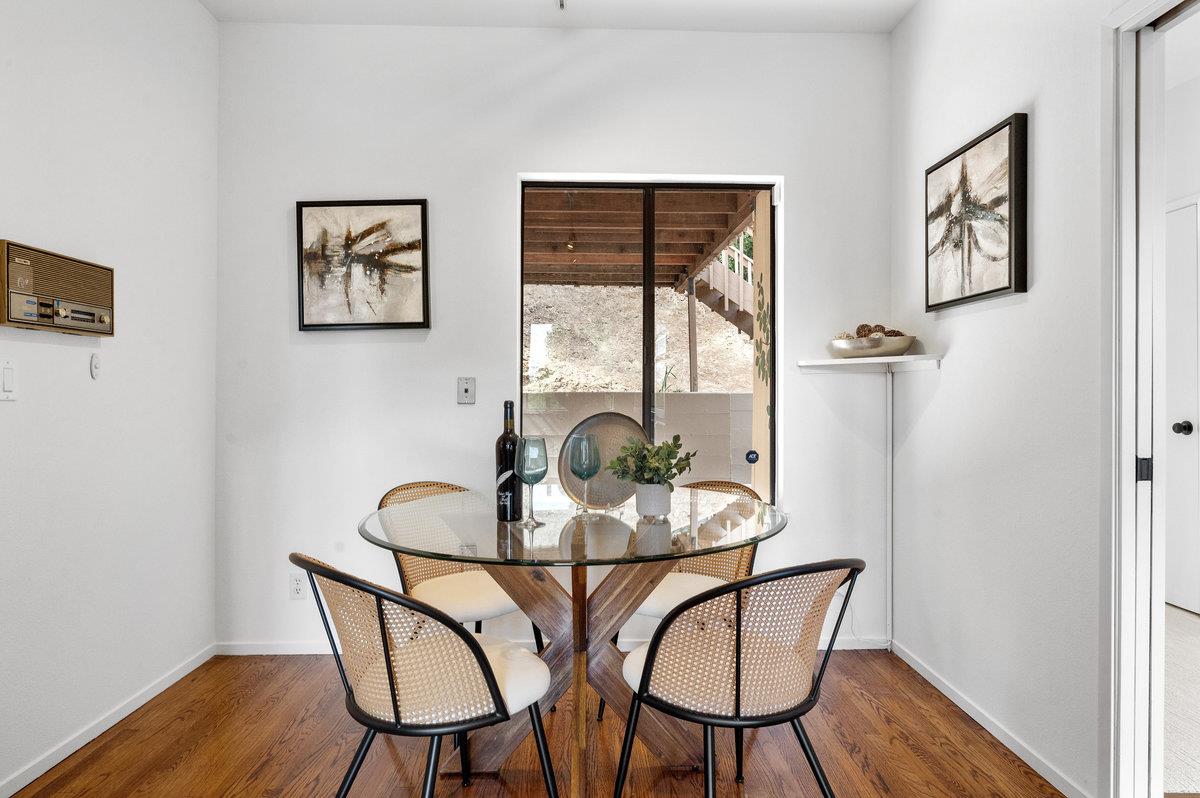 901 Laurelwood Drive
