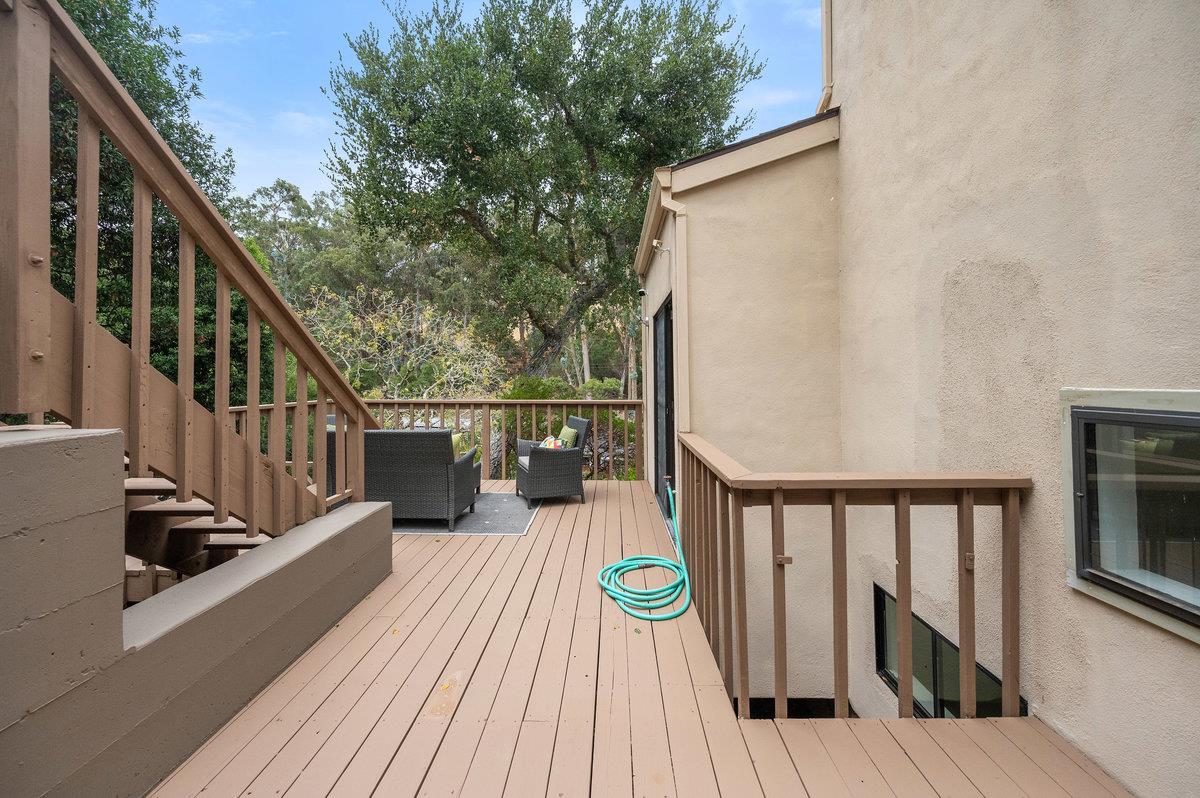 901 Laurelwood Drive