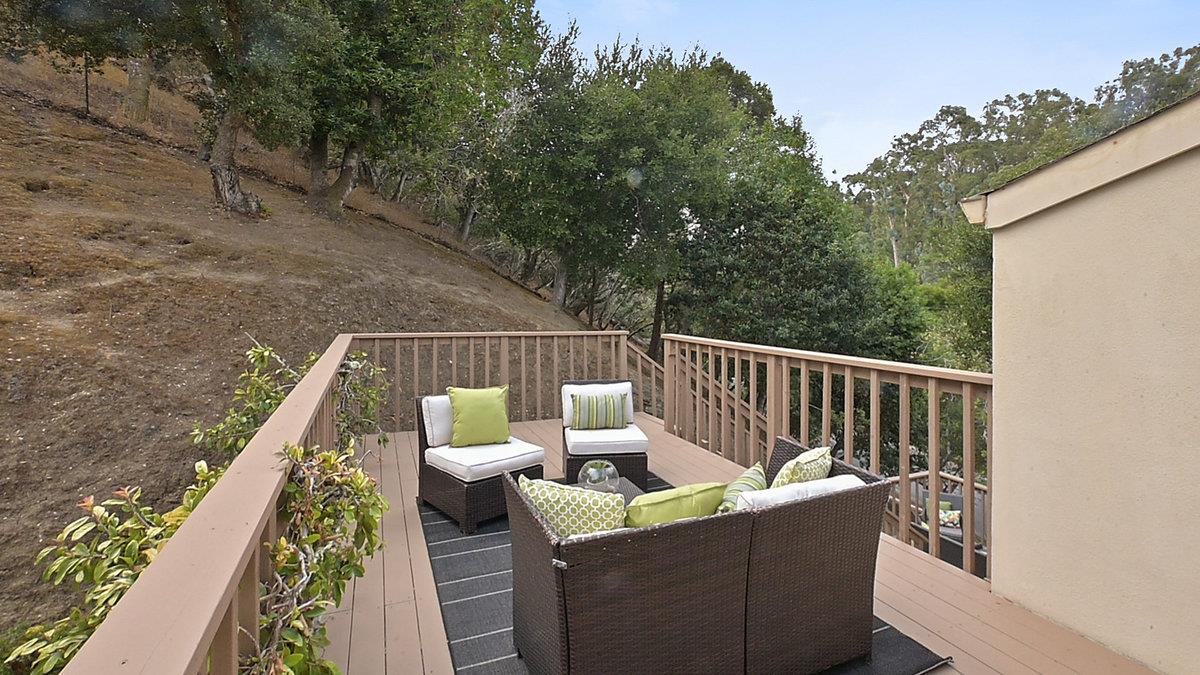 901 Laurelwood Drive