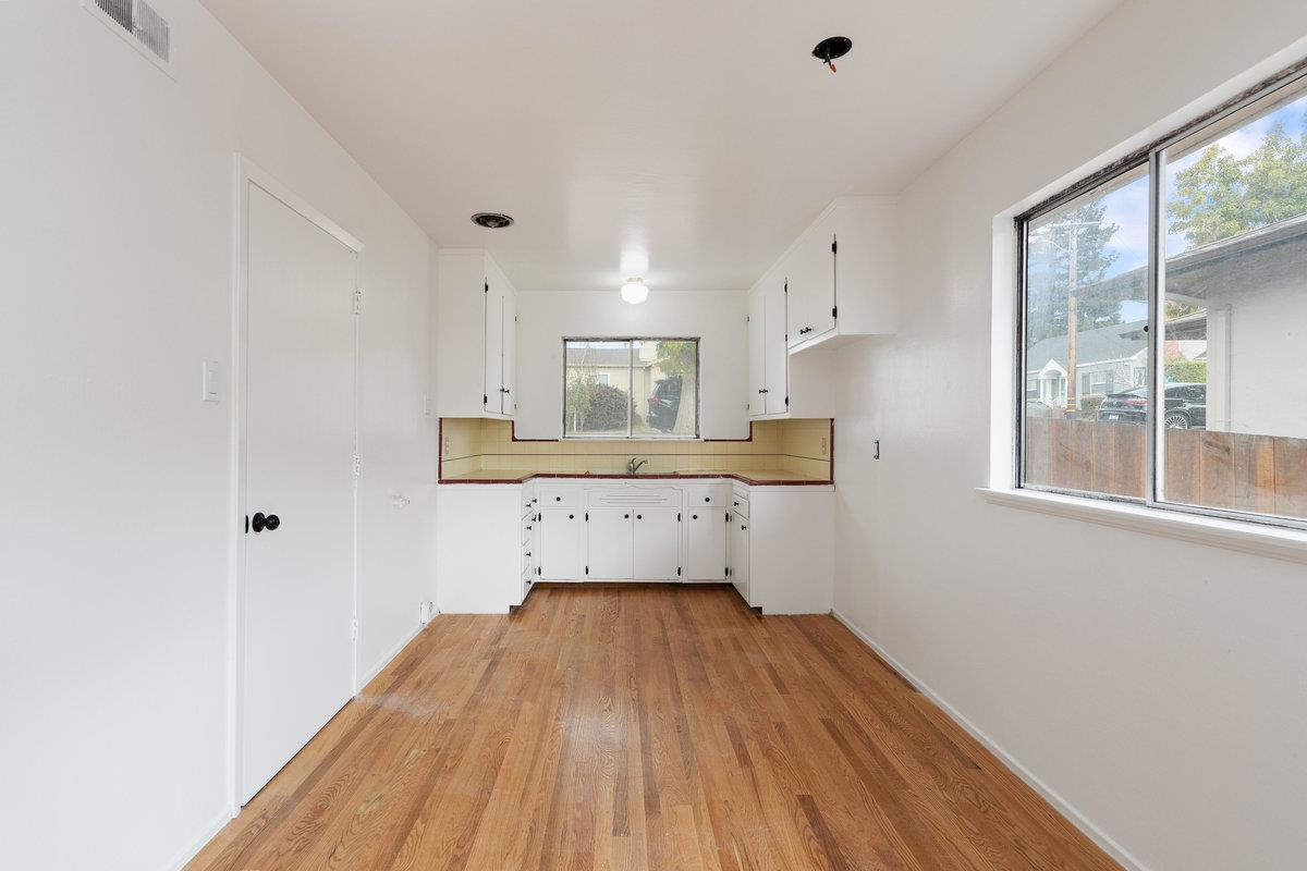 831-841 Santa Lucia Avenue