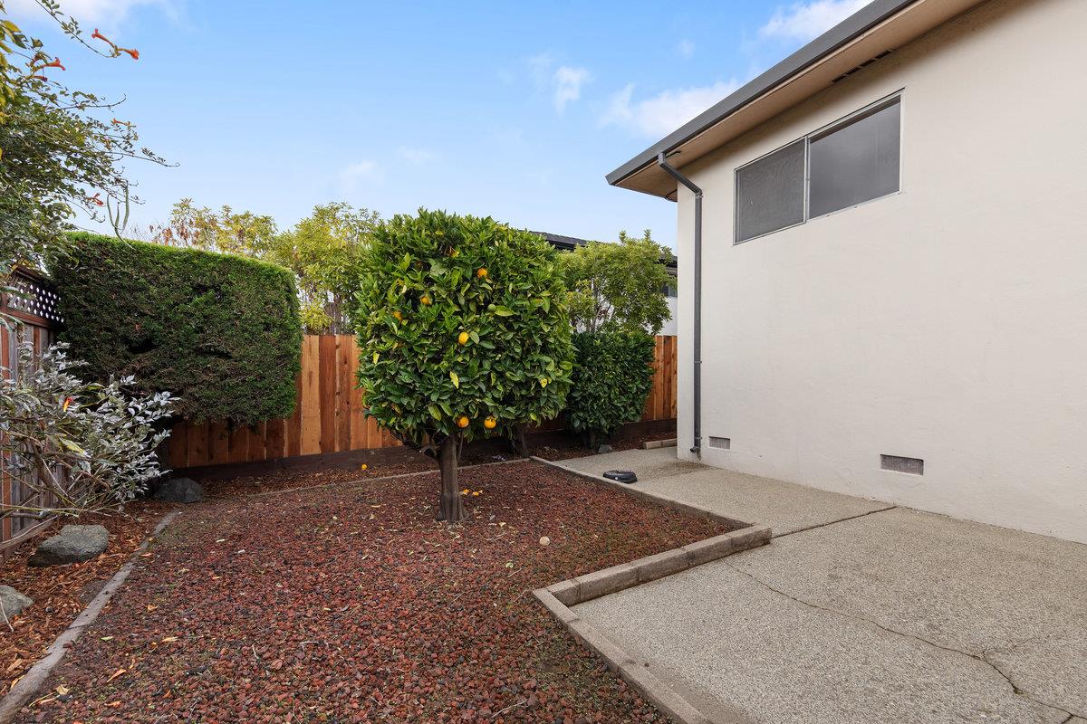 831-841 Santa Lucia Avenue