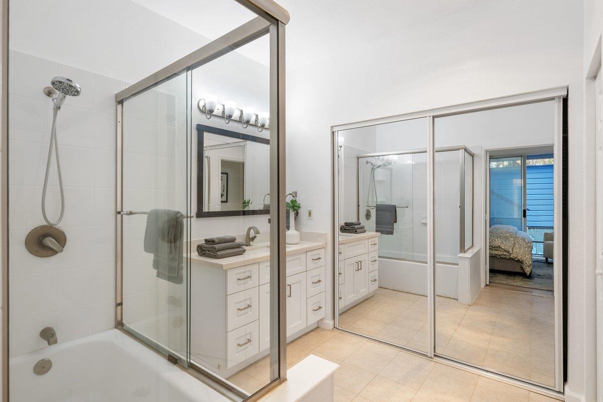 453 Cork Harbour Circle E