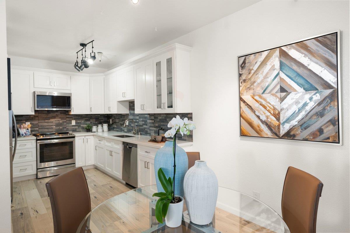 453 Cork Harbour Circle E